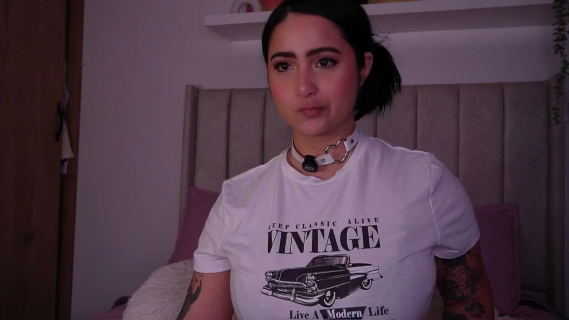 Gallery image thumbnail from naniicute's myfreecams stream on, 09/24/2025, 01:25 image 6 of 20