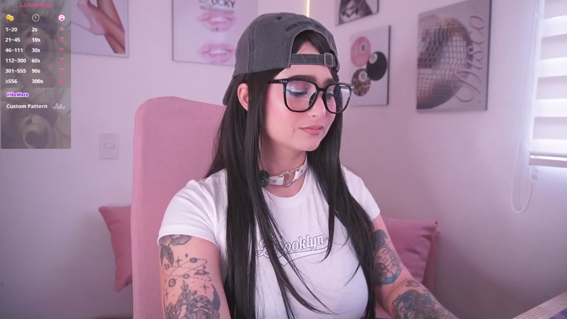 Gallery image thumbnail from naniicute's myfreecams stream on, 11/20/2025, 20:39 image 1 of 20
