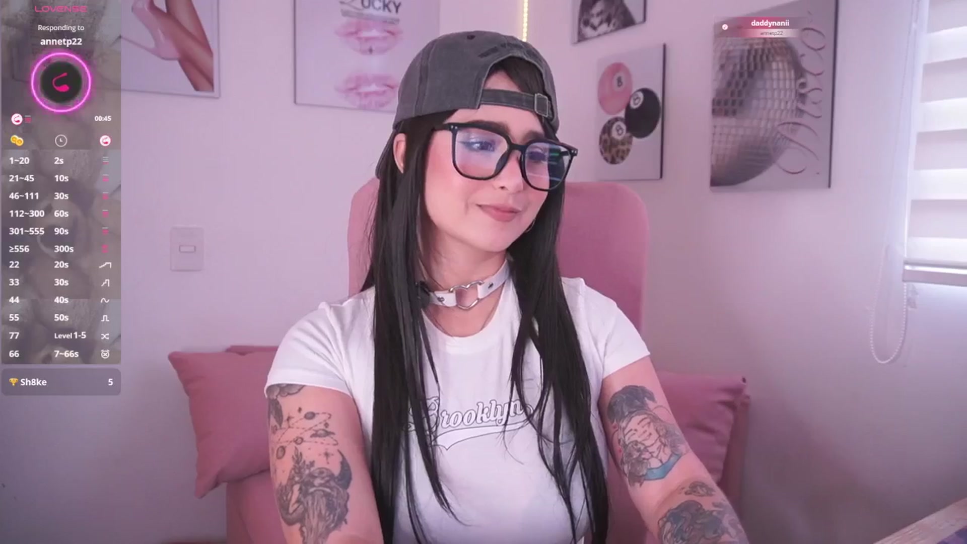 Gallery image thumbnail from naniicute's myfreecams stream on, 11/20/2025, 20:39 image 15 of 20