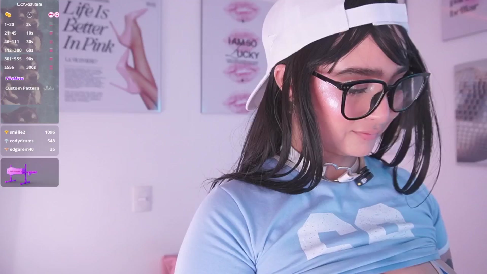 Gallery image thumbnail from naniicute's myfreecams stream on, 11/25/2025, 08:33 image 5 of 20