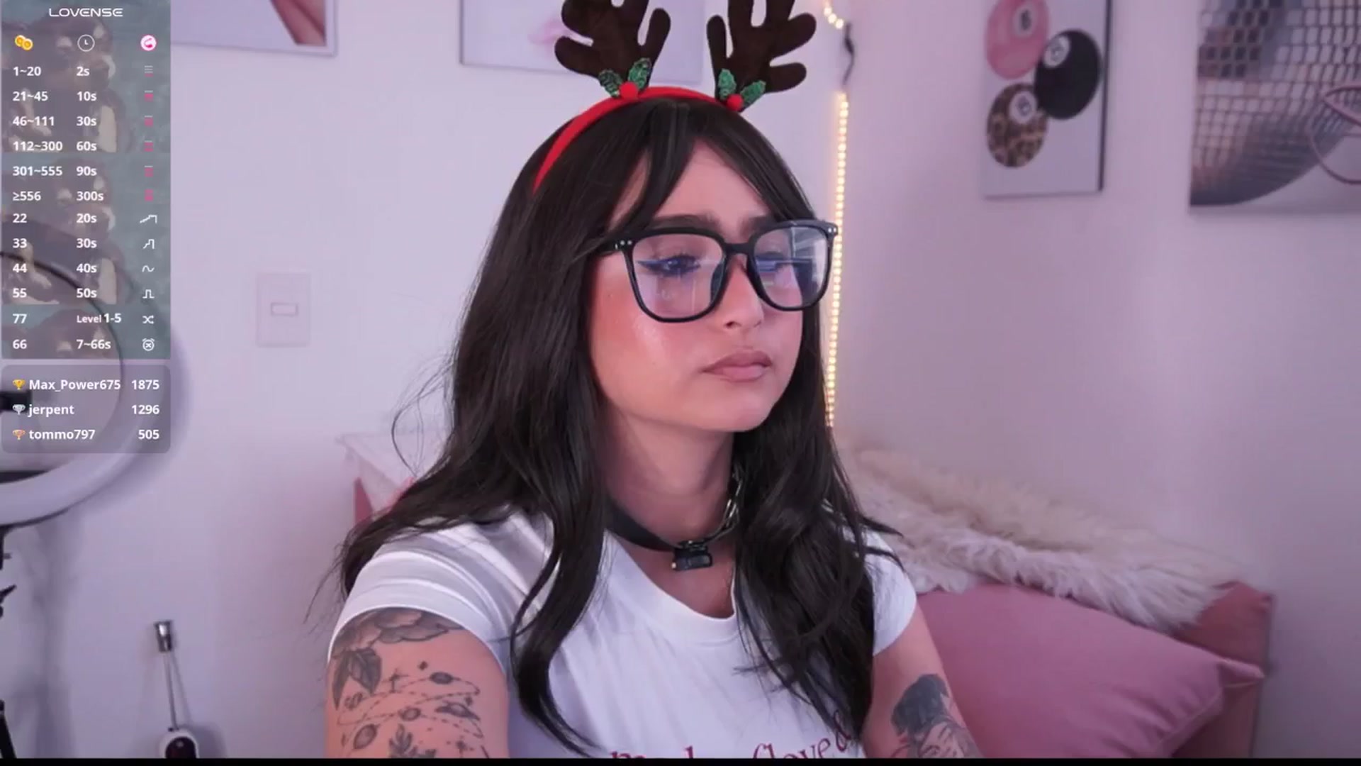 Gallery image thumbnail from naniicute's myfreecams stream on, 12/24/2025, 20:52 image 1 of 20