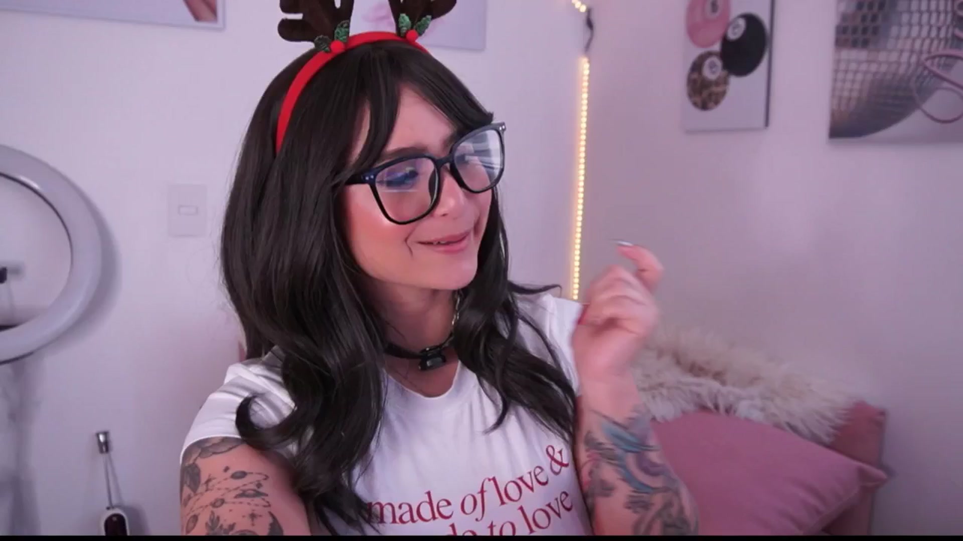 Gallery image thumbnail from naniicute's myfreecams stream on, 12/24/2025, 20:52 image 17 of 20