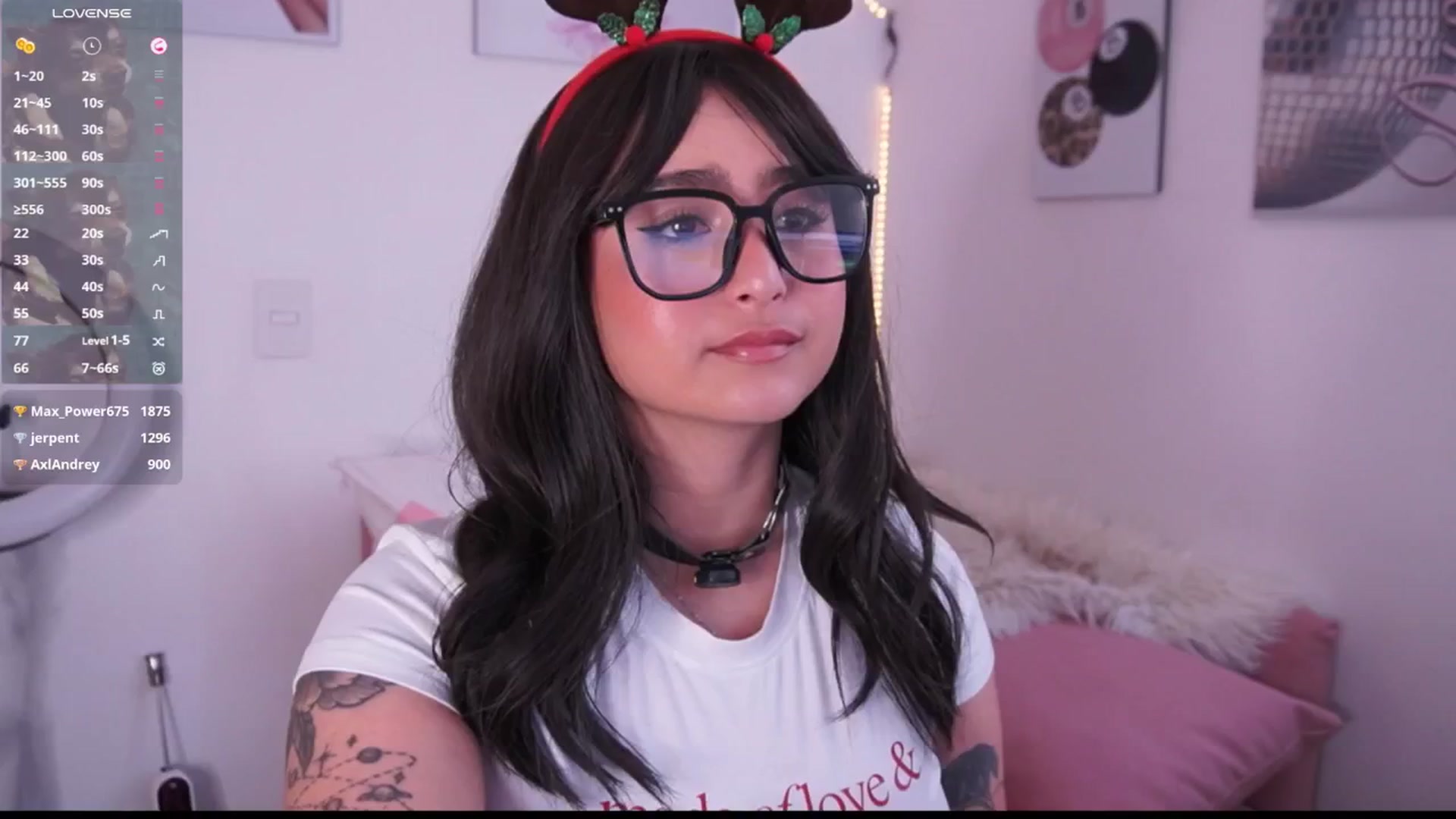Gallery image thumbnail from naniicute's myfreecams stream on, 12/24/2025, 20:52 image 19 of 20