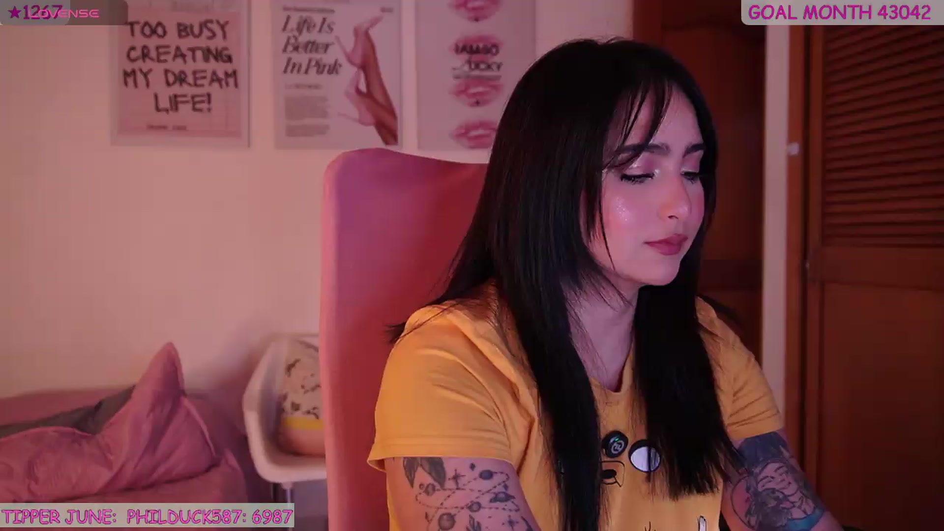 Gallery image thumbnail from naniicute's myfreecams stream on, 06/22/2026, 01:50 image 1 of 20
