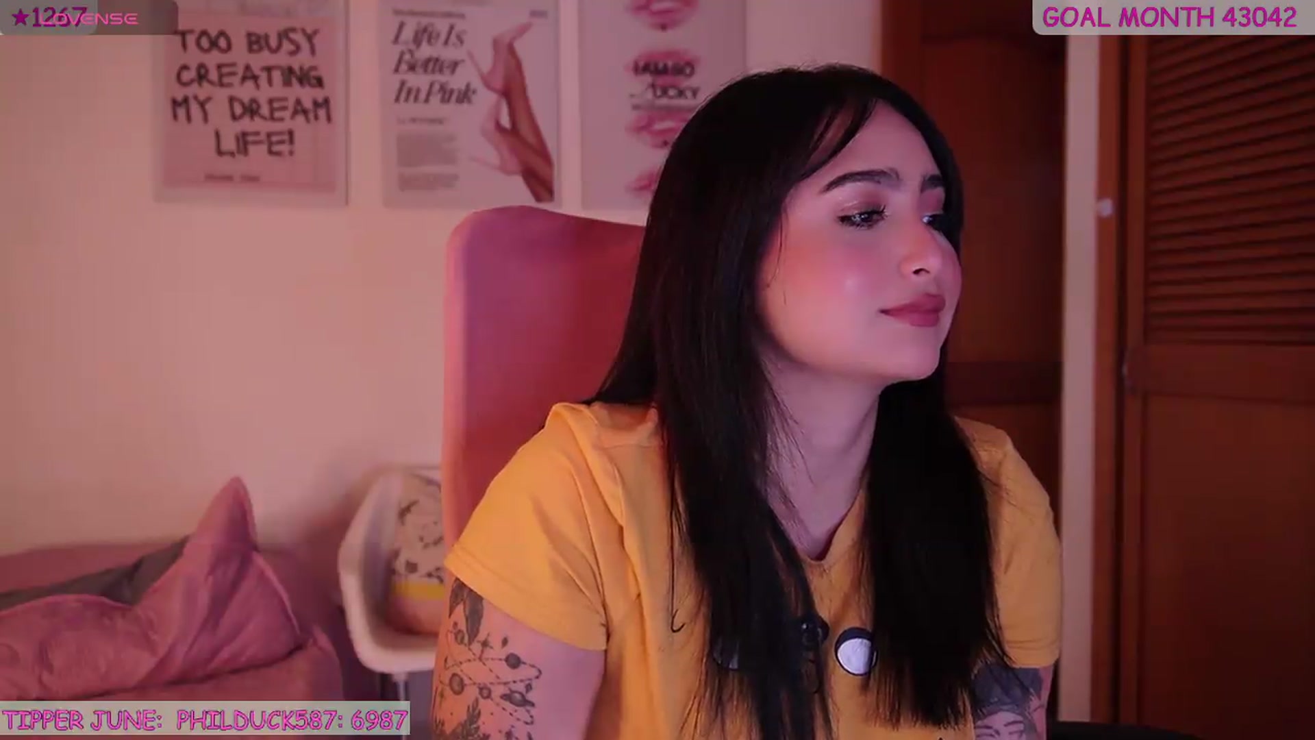 Gallery image thumbnail from naniicute's myfreecams stream on, 06/22/2026, 01:50 image 3 of 20