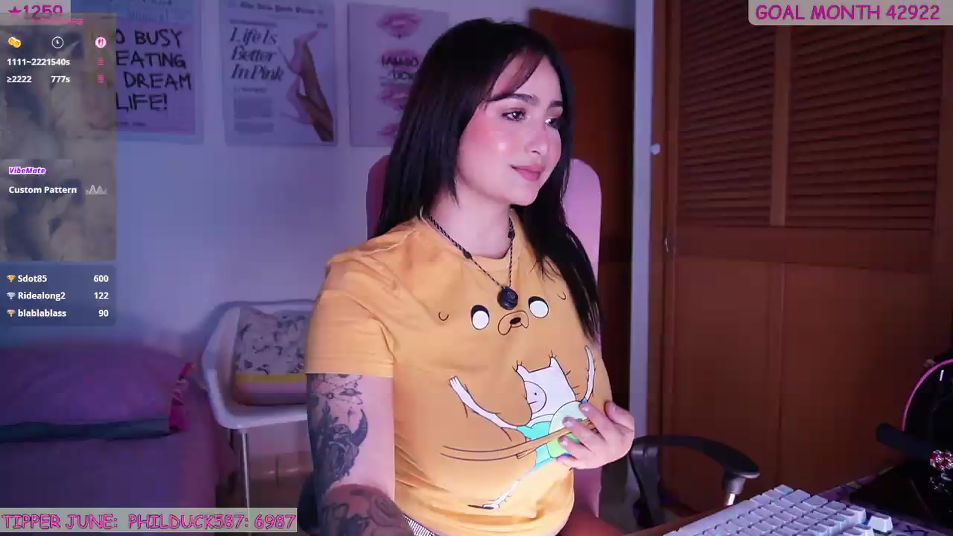 Gallery image thumbnail from naniicute's myfreecams stream on, 06/22/2026, 04:43 image 1 of 20