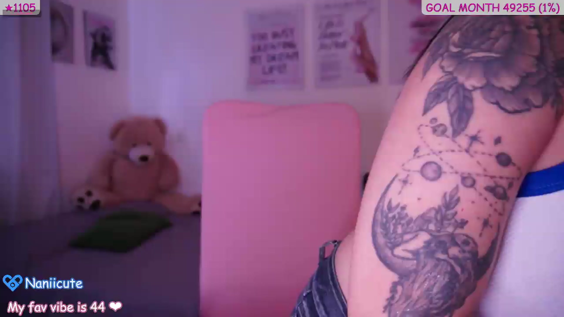 Gallery image thumbnail from naniicute's myfreecams stream on, 06/27/2026, 17:33 image 1 of 20