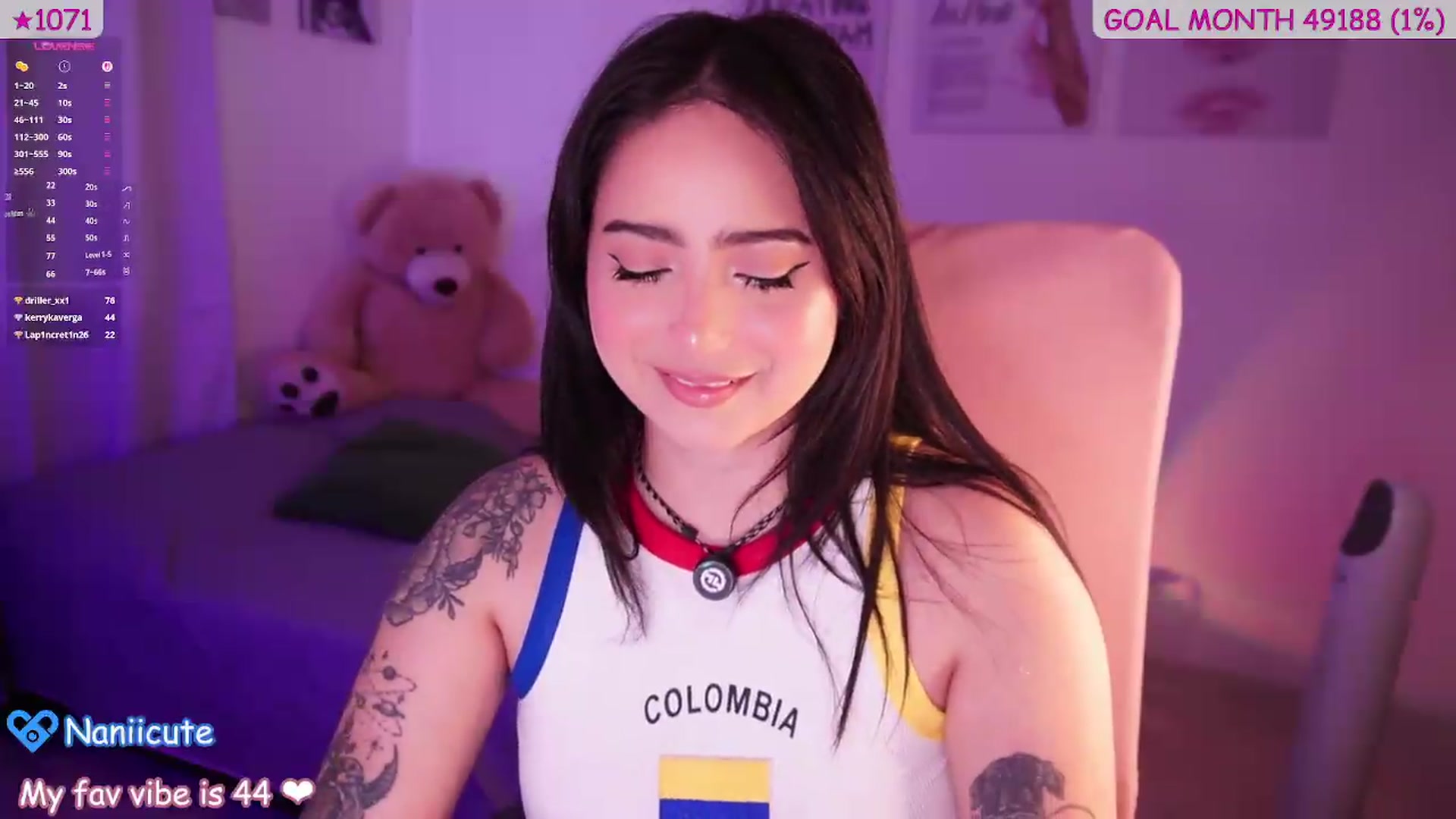 Gallery image thumbnail from naniicute's myfreecams stream on, 06/27/2026, 19:09 image 17 of 20