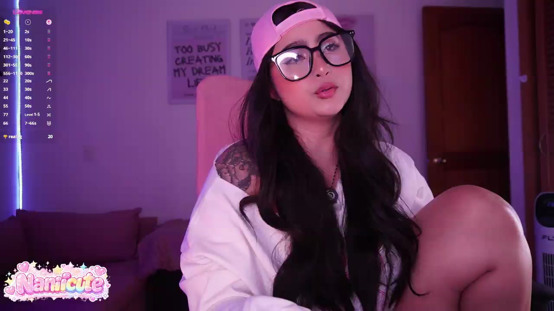 Gallery image thumbnail from naniicute's myfreecams stream on, 07/18/2026, 24:40 image 16 of 20