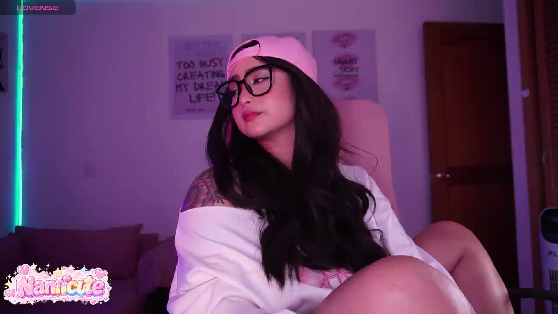 Gallery image thumbnail from naniicute's myfreecams stream on, 07/18/2026, 24:40 image 13 of 20