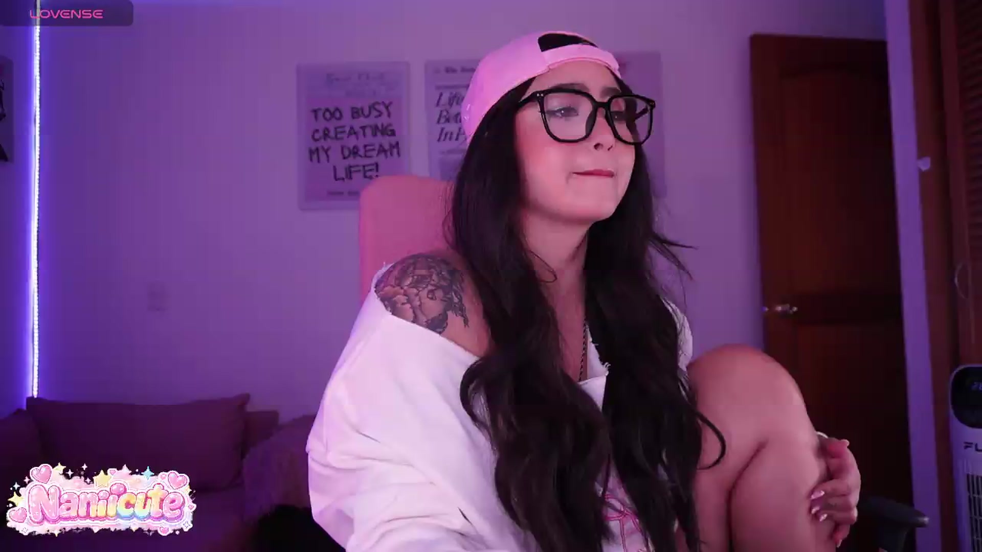Gallery image thumbnail from naniicute's myfreecams stream on, 07/18/2026, 24:40 image 4 of 20