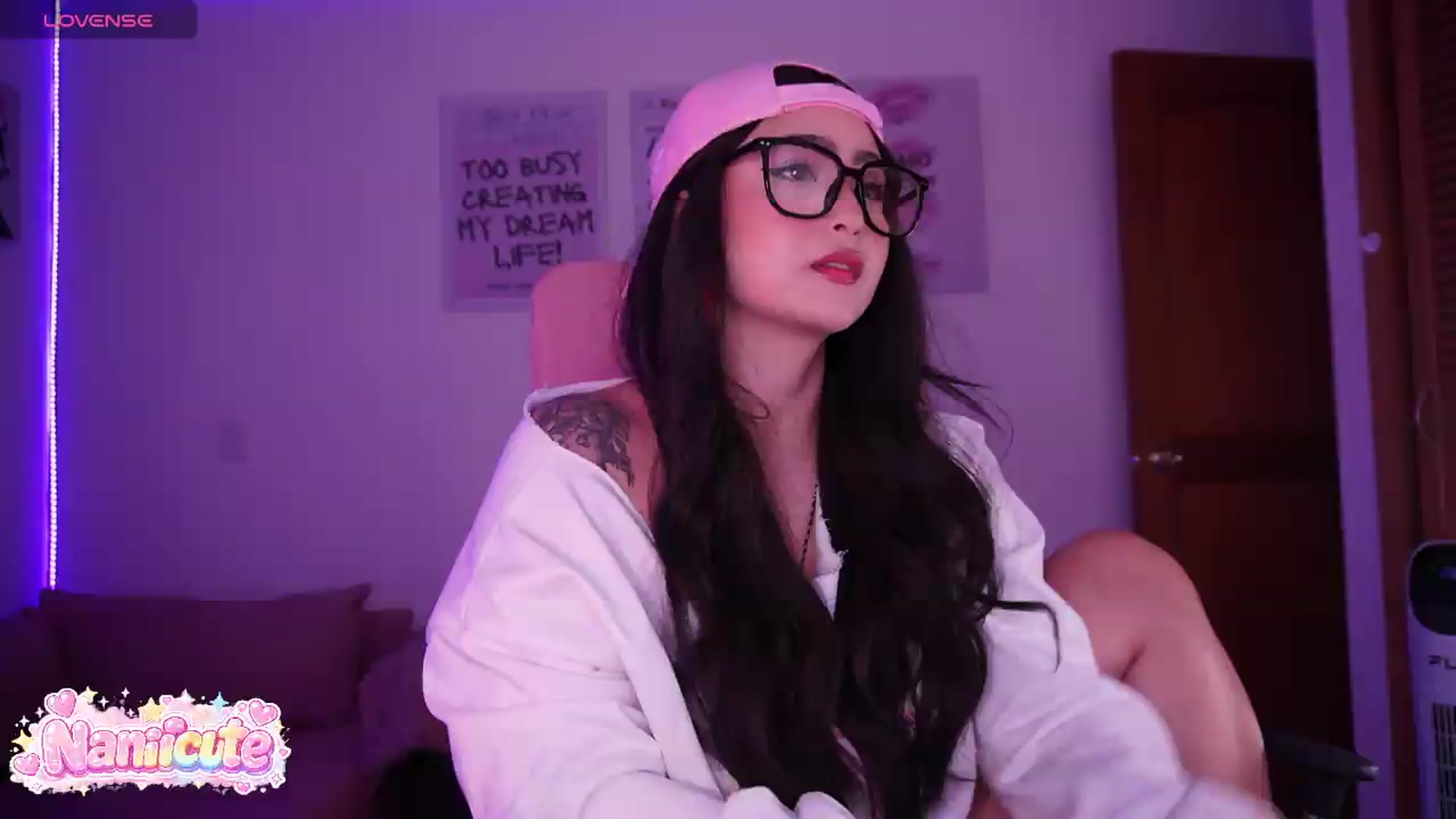 Gallery image thumbnail from naniicute's myfreecams stream on, 07/18/2026, 24:40 image 5 of 20
