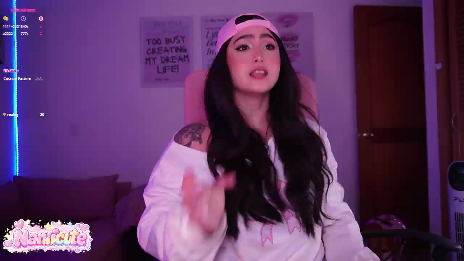 Gallery image thumbnail from naniicute's myfreecams stream on, 07/18/2026, 24:40 image 18 of 20