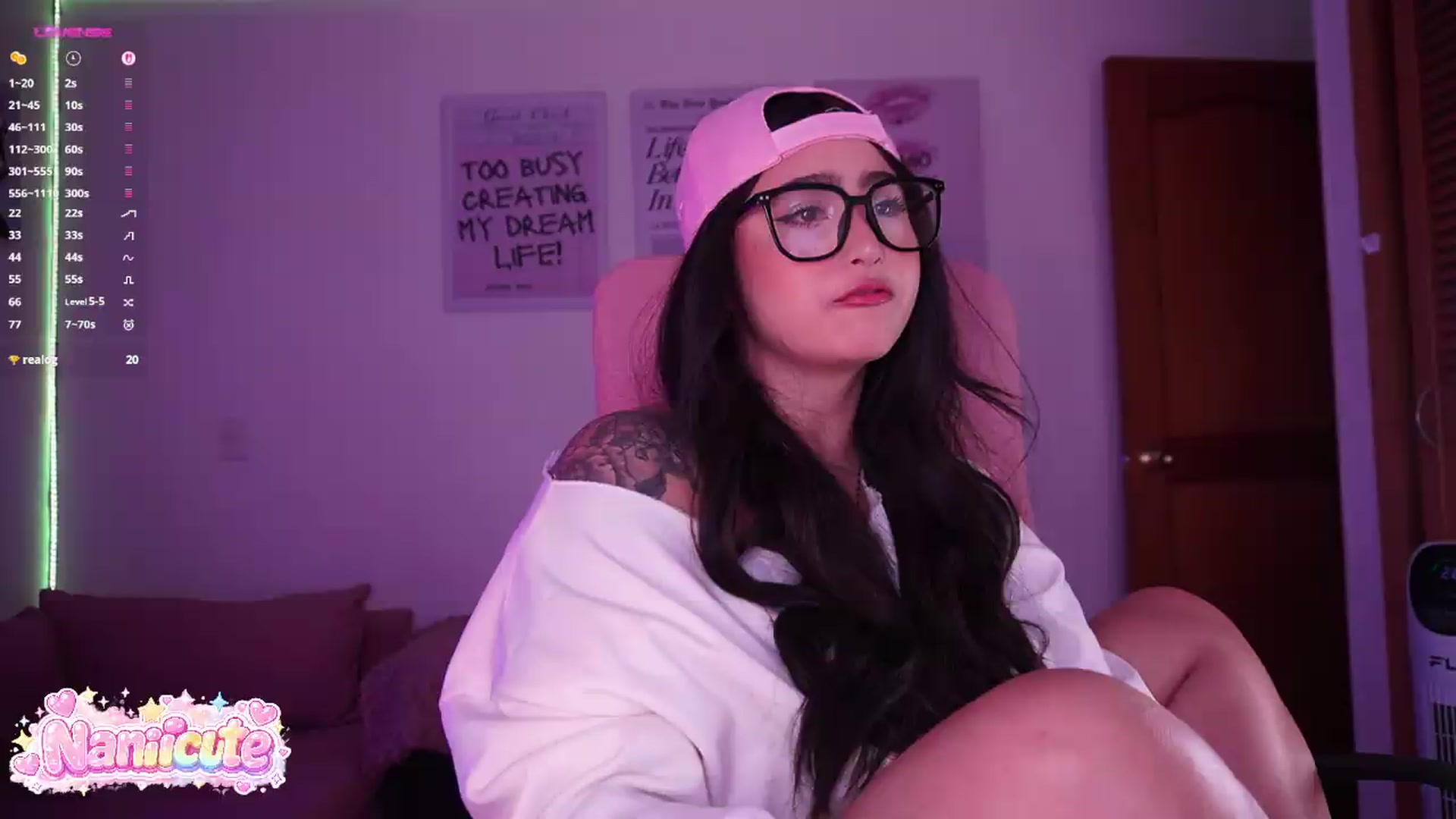 Gallery image thumbnail from naniicute's myfreecams stream on, 07/18/2026, 24:40 image 14 of 20