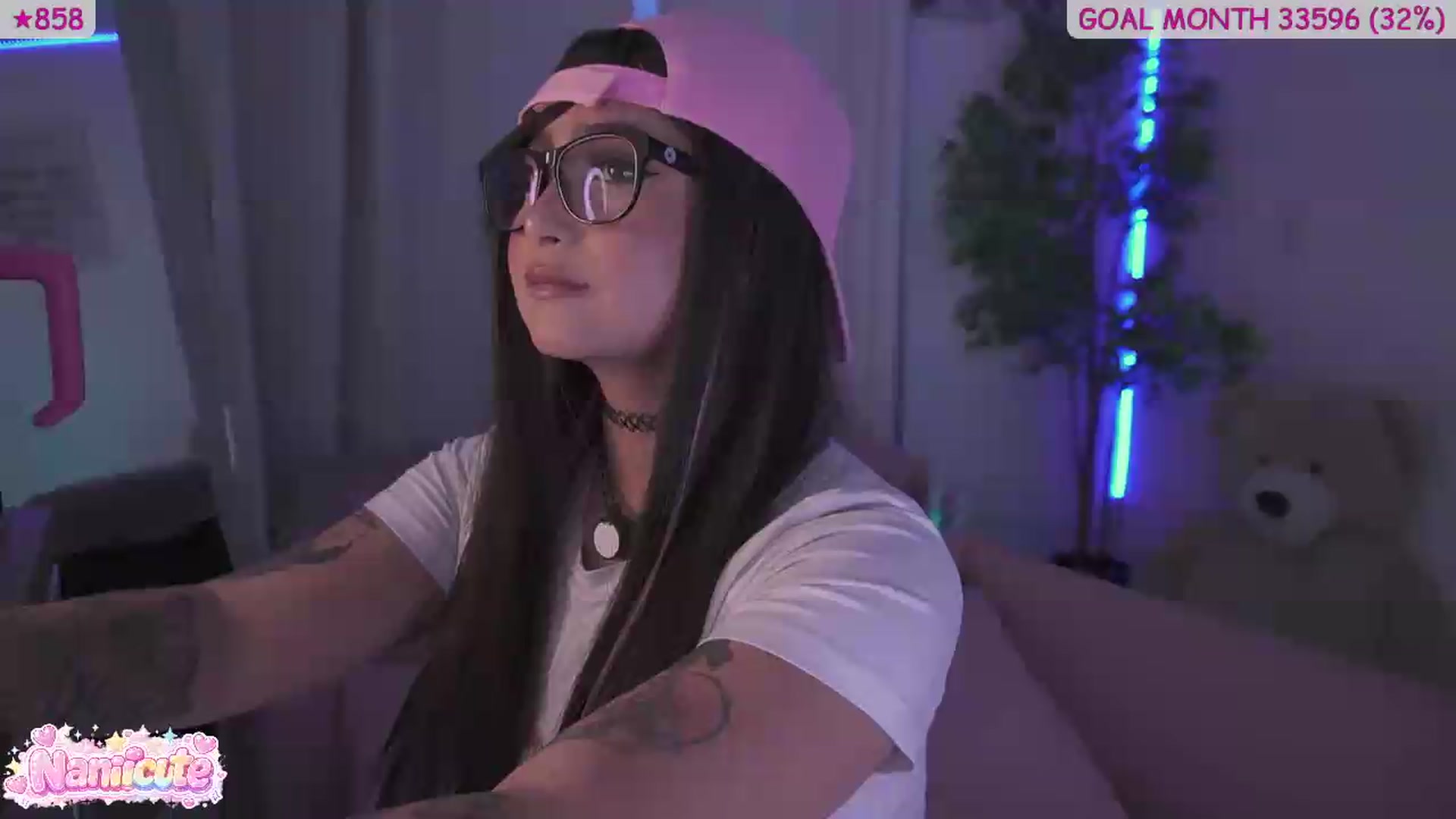 Gallery image thumbnail from naniicute's myfreecams stream on, 09/05/2026, 01:27 image 1 of 20