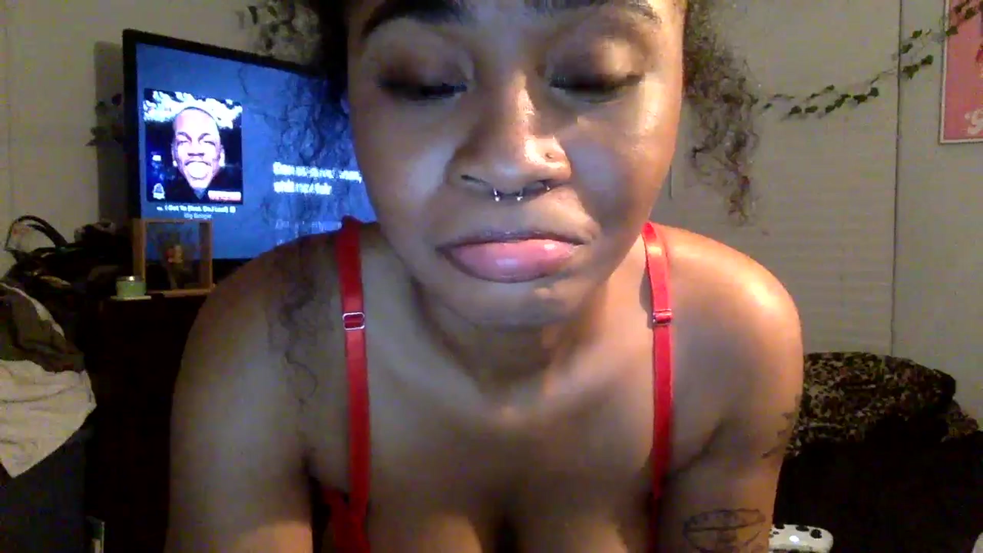 Gallery image thumbnail from nastyneri's myfreecams stream on, 02/18/2025, 12:32 image 9 of 20