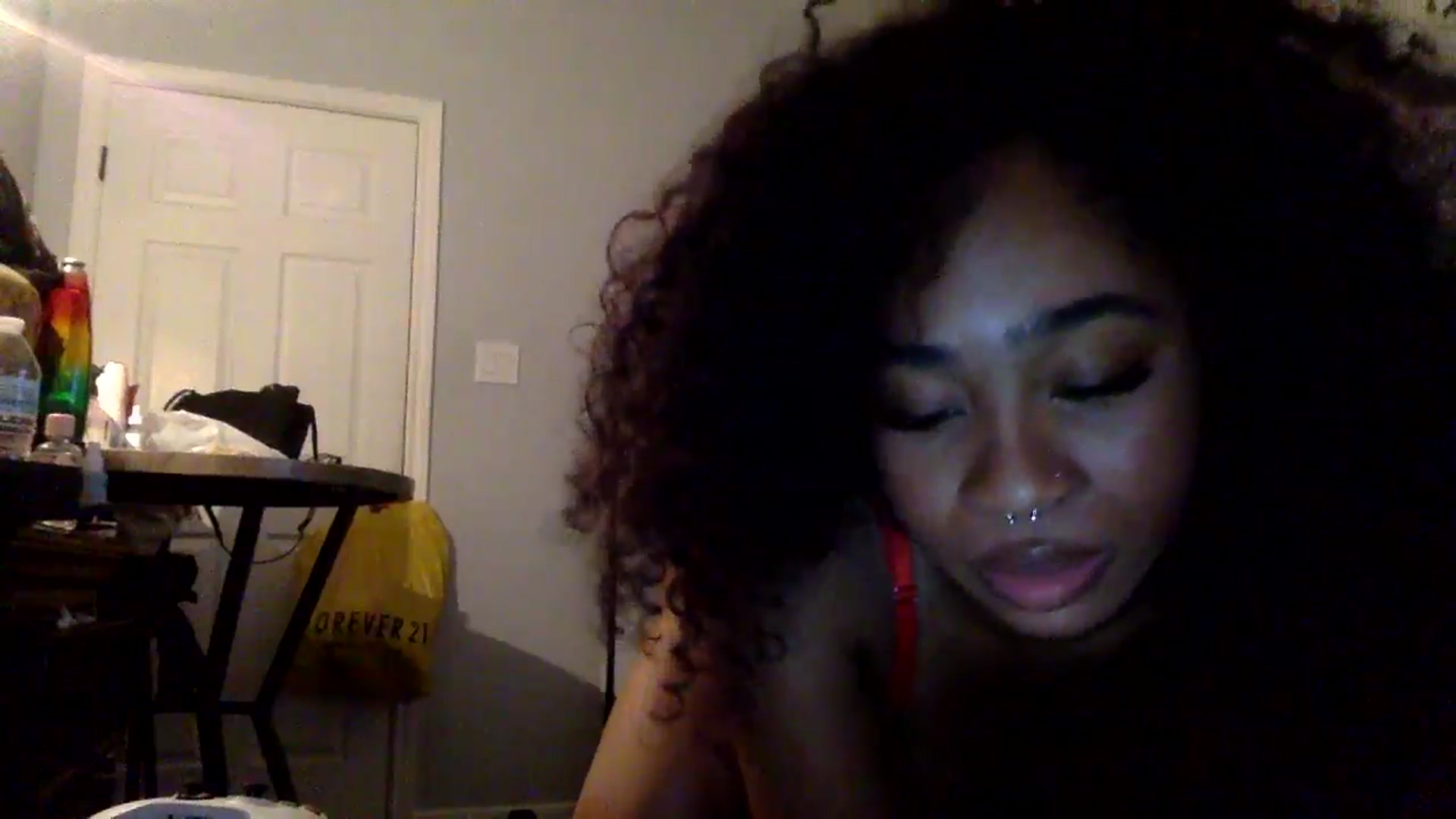 Gallery image thumbnail from nastyneri's myfreecams stream on, 02/18/2025, 12:32 image 13 of 20