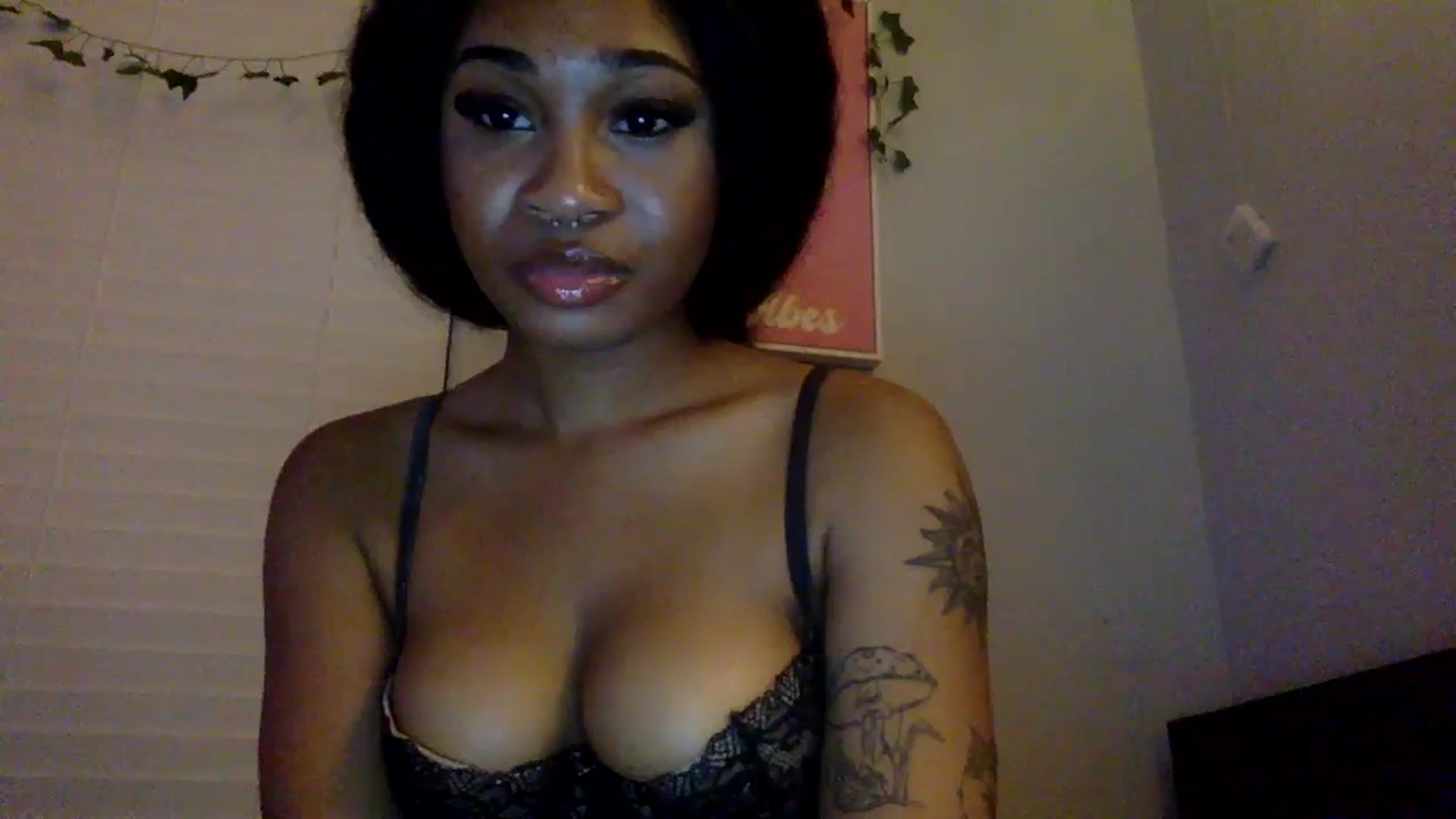 Gallery image thumbnail from nastyneri's myfreecams stream on, 03/26/2025, 08:34 image 10 of 20