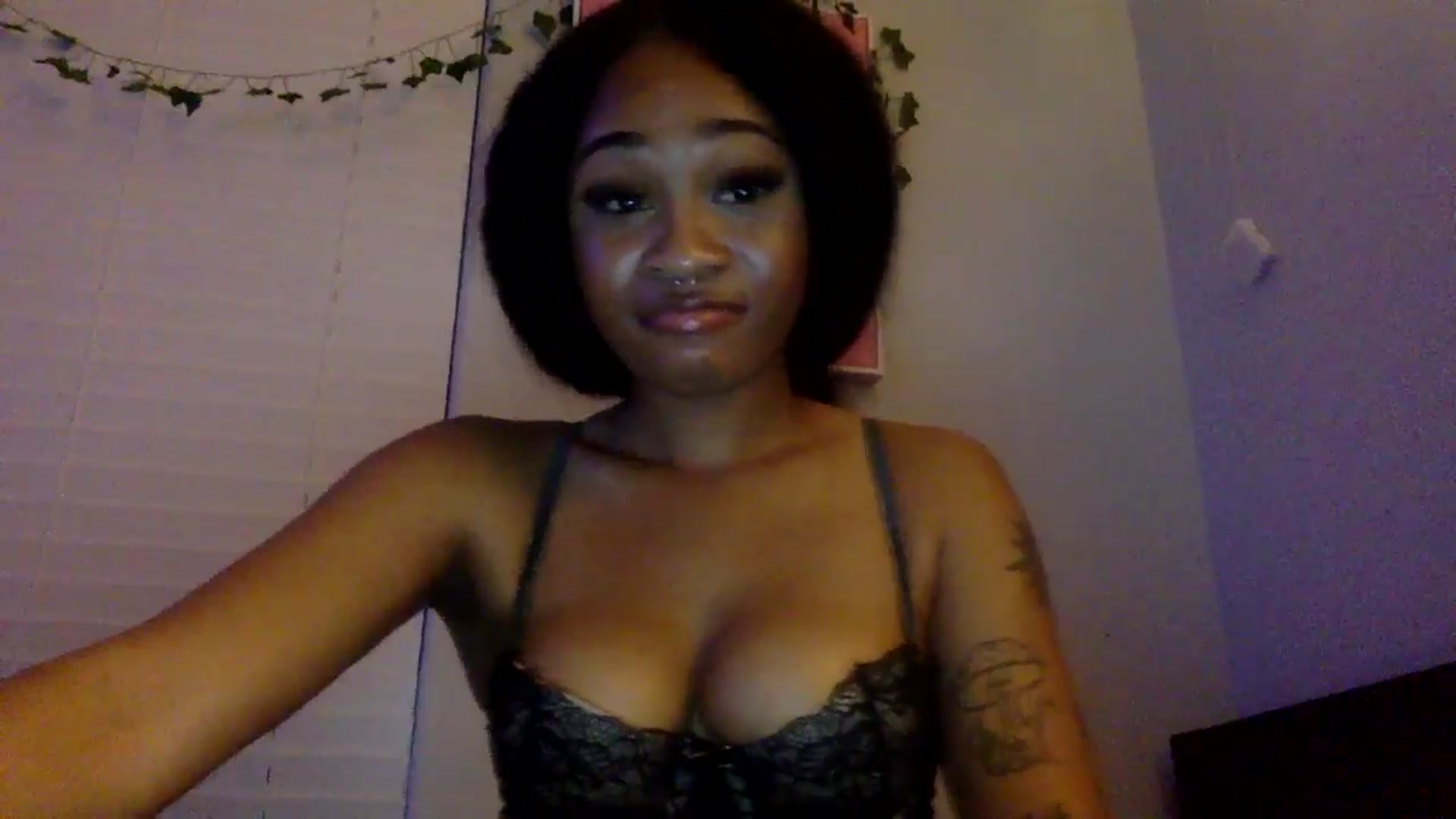 Gallery image thumbnail from nastyneri's myfreecams stream on, 03/26/2025, 08:34 image 18 of 20