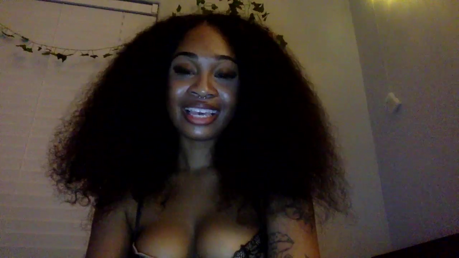 Gallery image thumbnail from nastyneri's myfreecams stream on, 03/26/2025, 08:34 image 2 of 20
