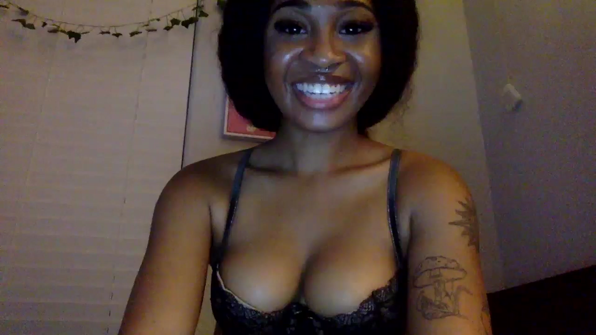 Gallery image thumbnail from nastyneri's myfreecams stream on, 03/26/2025, 08:34 image 19 of 20