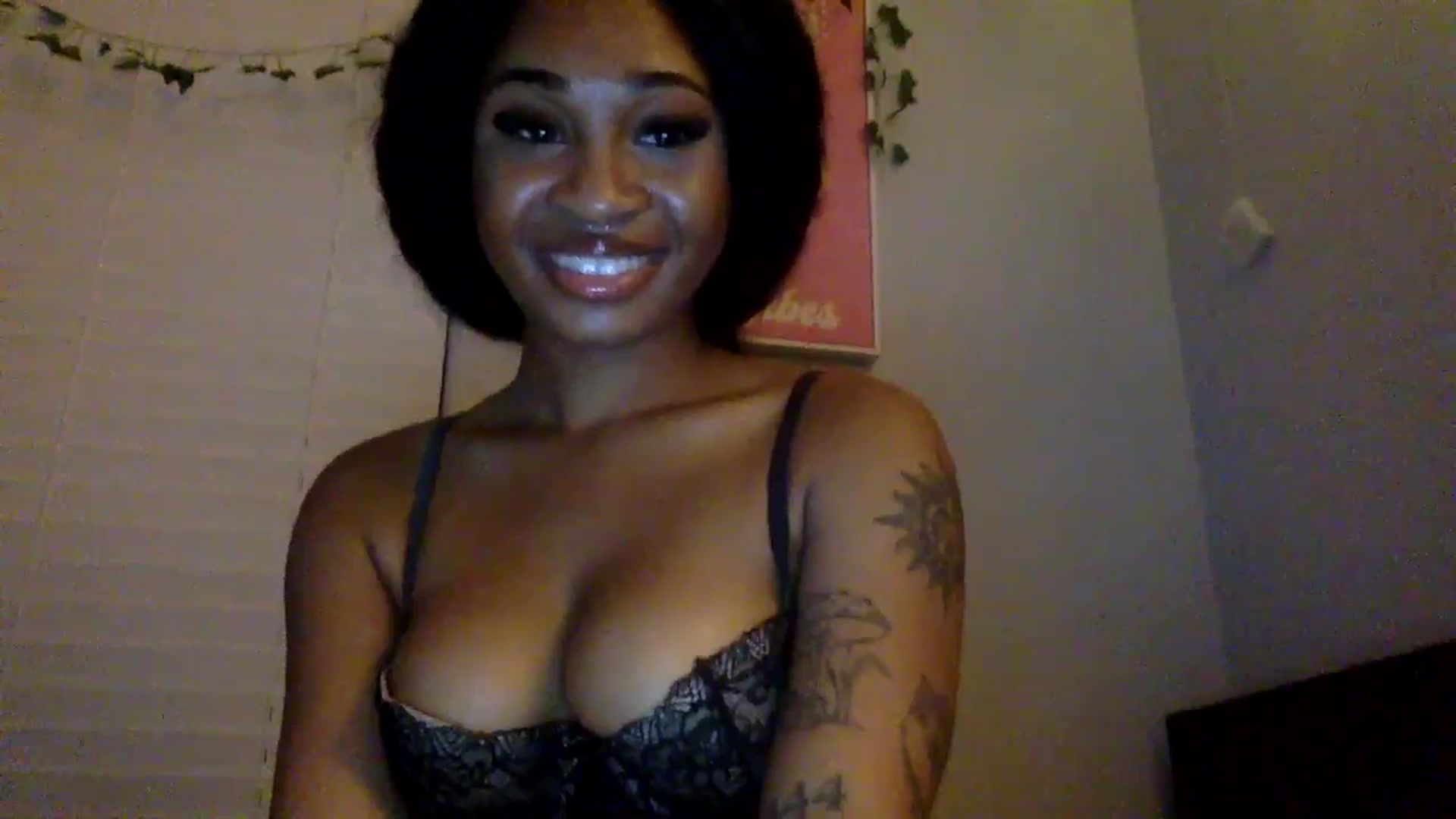Gallery image thumbnail from nastyneri's myfreecams stream on, 03/26/2025, 08:34 image 8 of 20