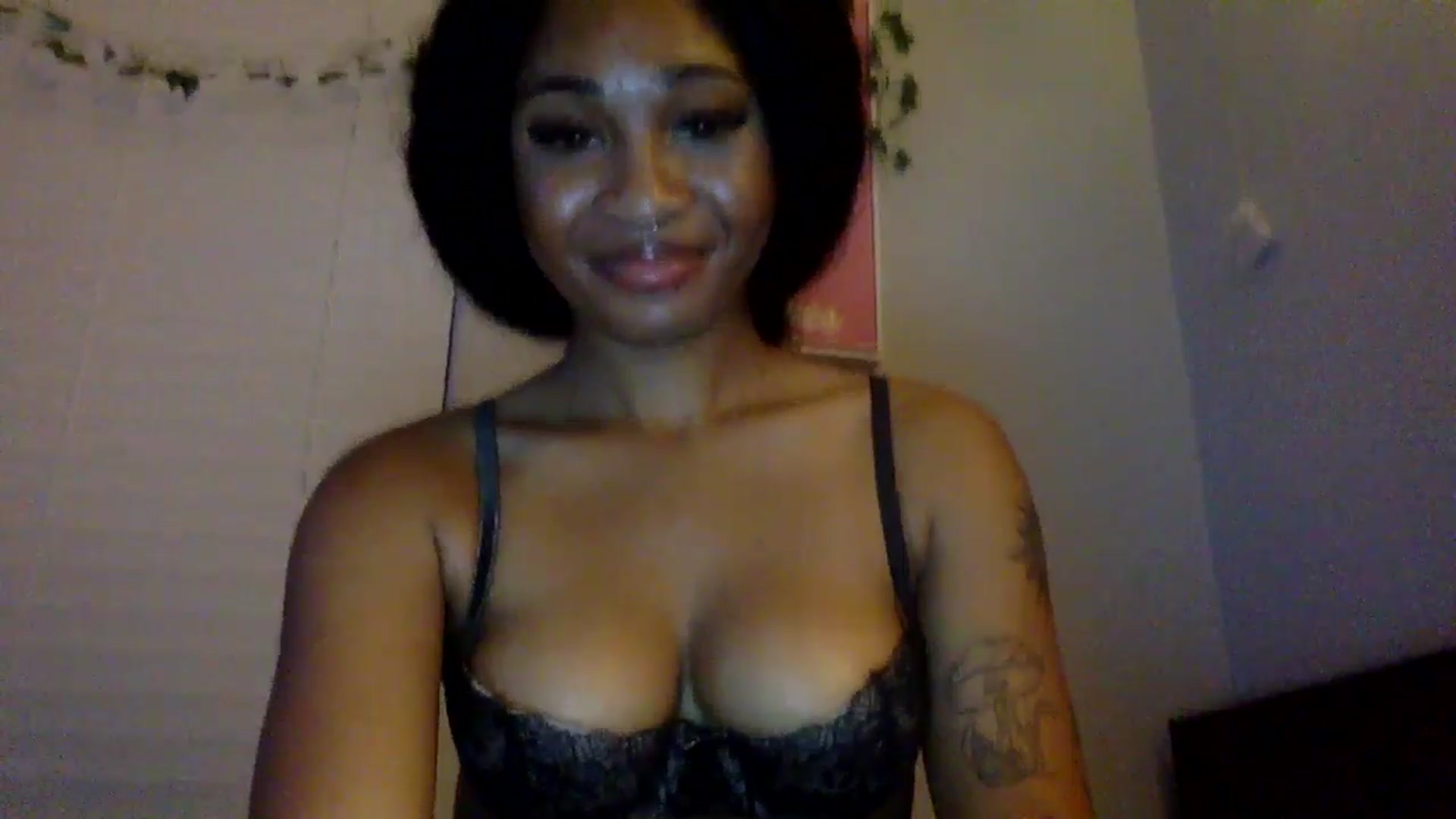 Gallery image thumbnail from nastyneri's myfreecams stream on, 03/26/2025, 08:34 image 9 of 20