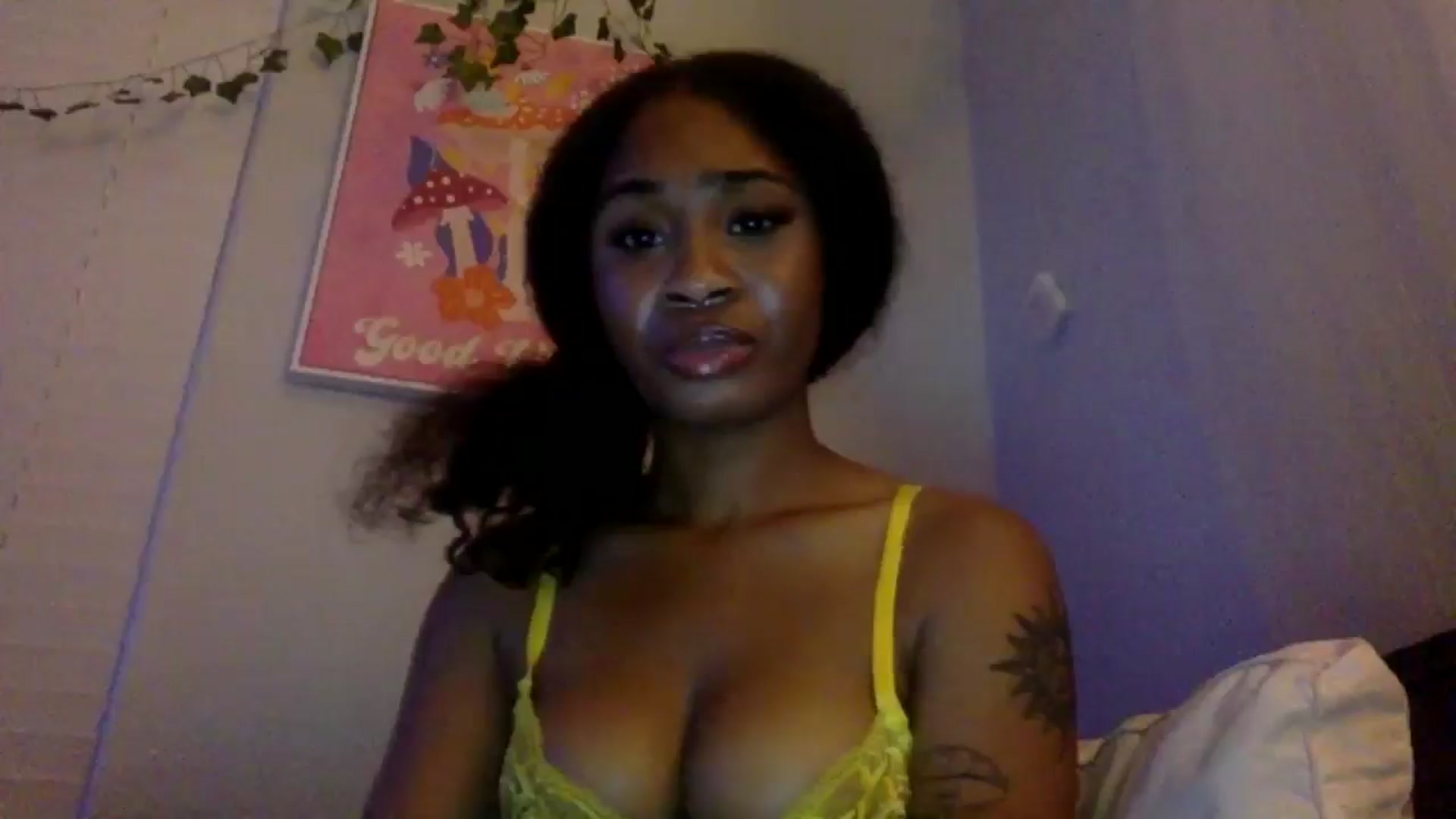 Gallery image thumbnail from nastyneri's myfreecams stream on, 04/26/2025, 09:22 image 19 of 20