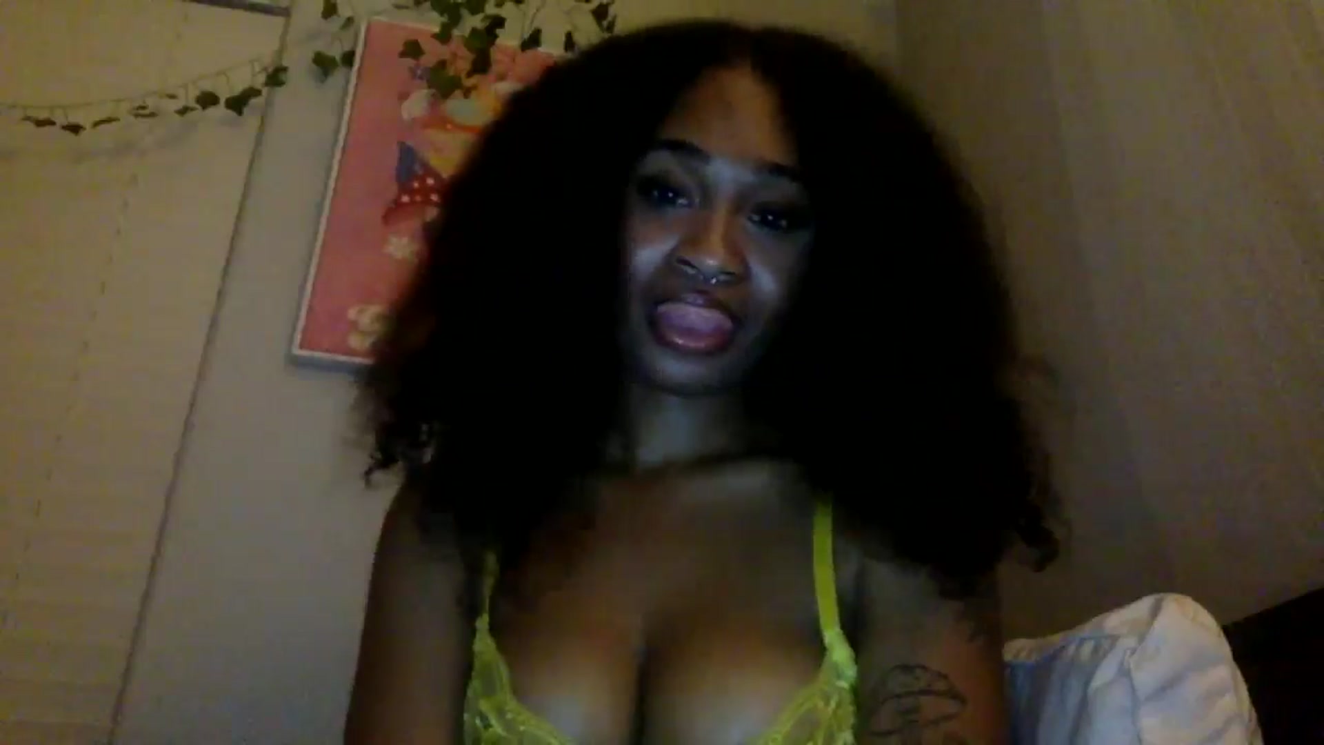 Gallery image thumbnail from nastyneri's myfreecams stream on, 04/26/2025, 09:22 image 14 of 20