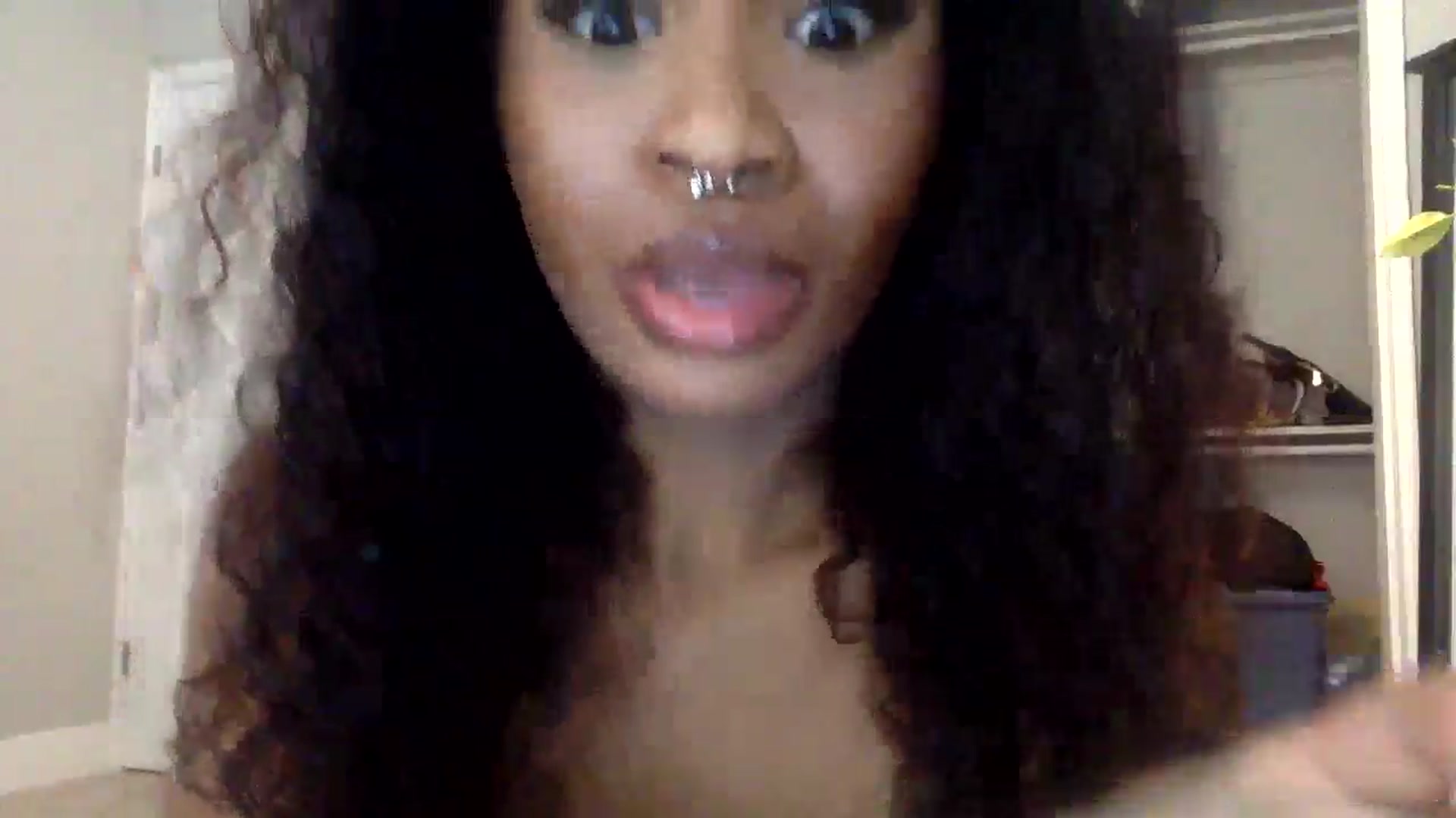 Gallery image thumbnail from nastyneri's myfreecams stream on, 05/20/2025, 20:16 image 16 of 20