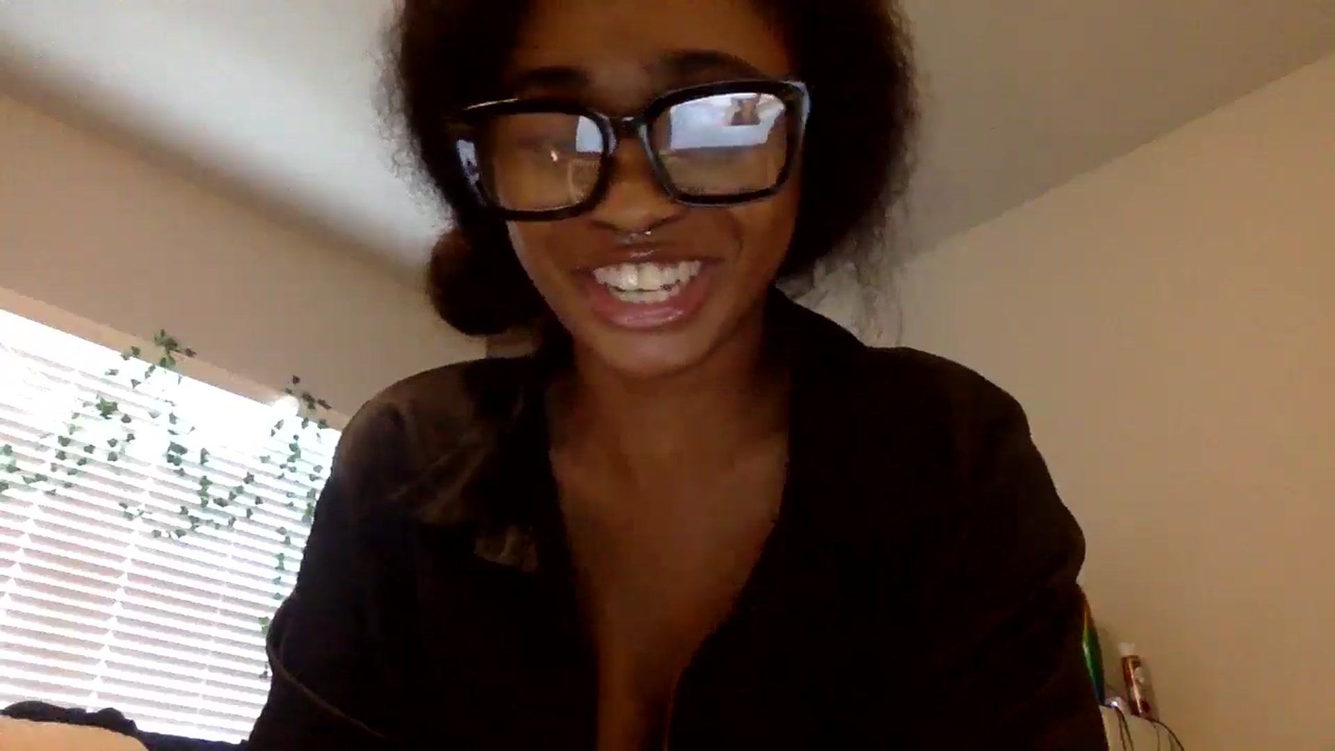 Gallery image thumbnail from nastyneri's myfreecams stream on, 06/22/2025, 20:38 image 19 of 20