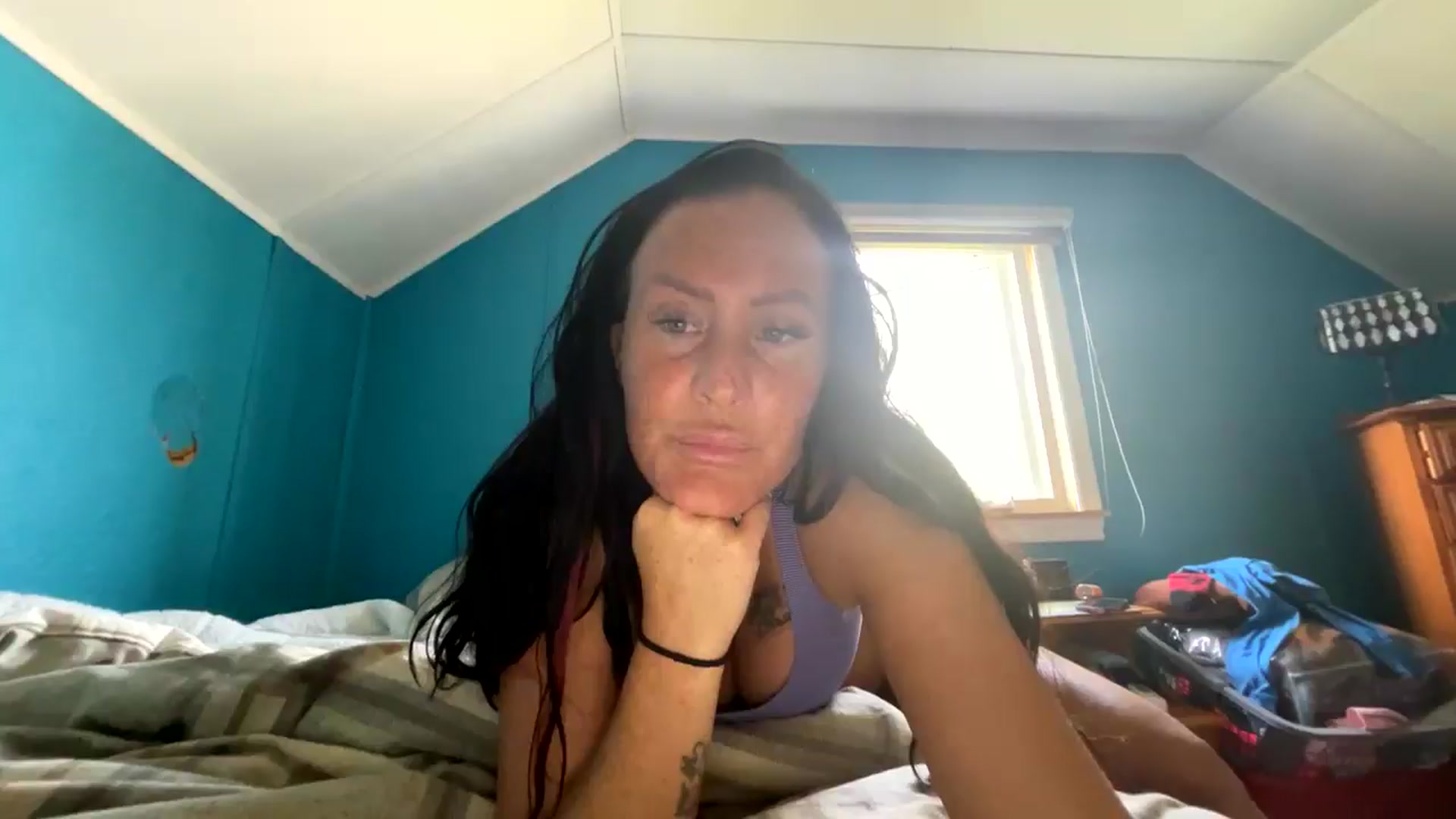 Gallery image thumbnail from natalie23's myfreecams stream on, 04/20/2025, 18:16 image 20 of 20