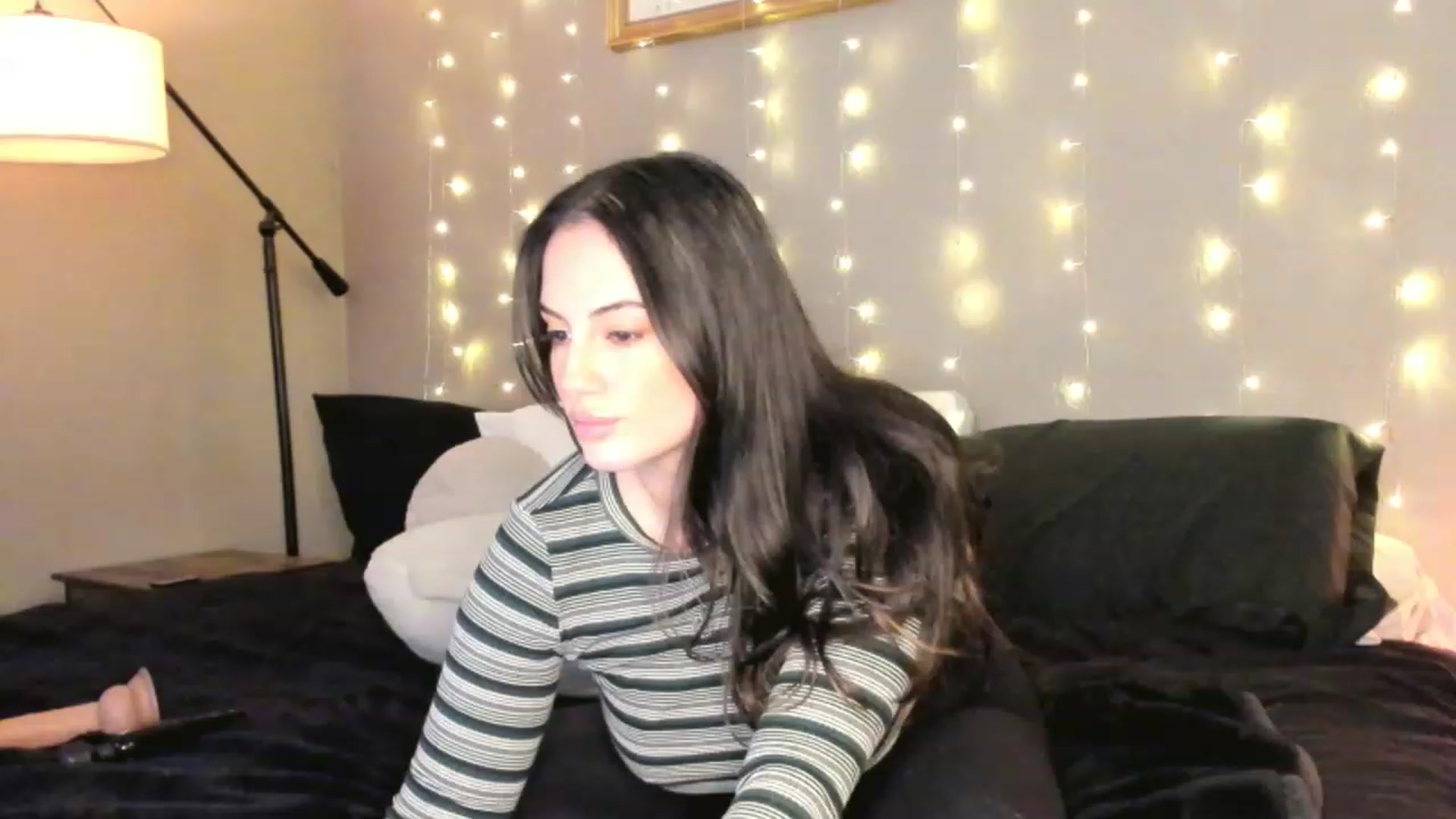 Gallery image thumbnail from nataliemoonx's myfreecams stream on, 06/07/2023, 15:42 image 14 of 20