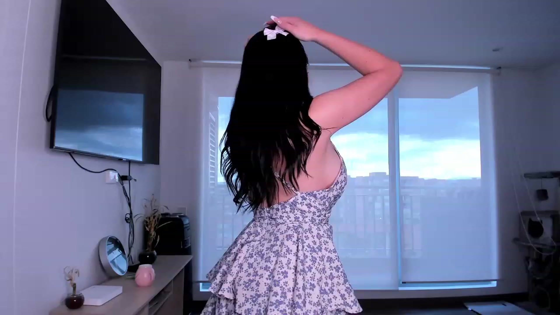 Gallery image thumbnail from naty_natasha's myfreecams stream on, 07/05/2023, 22:39 image 2 of 20