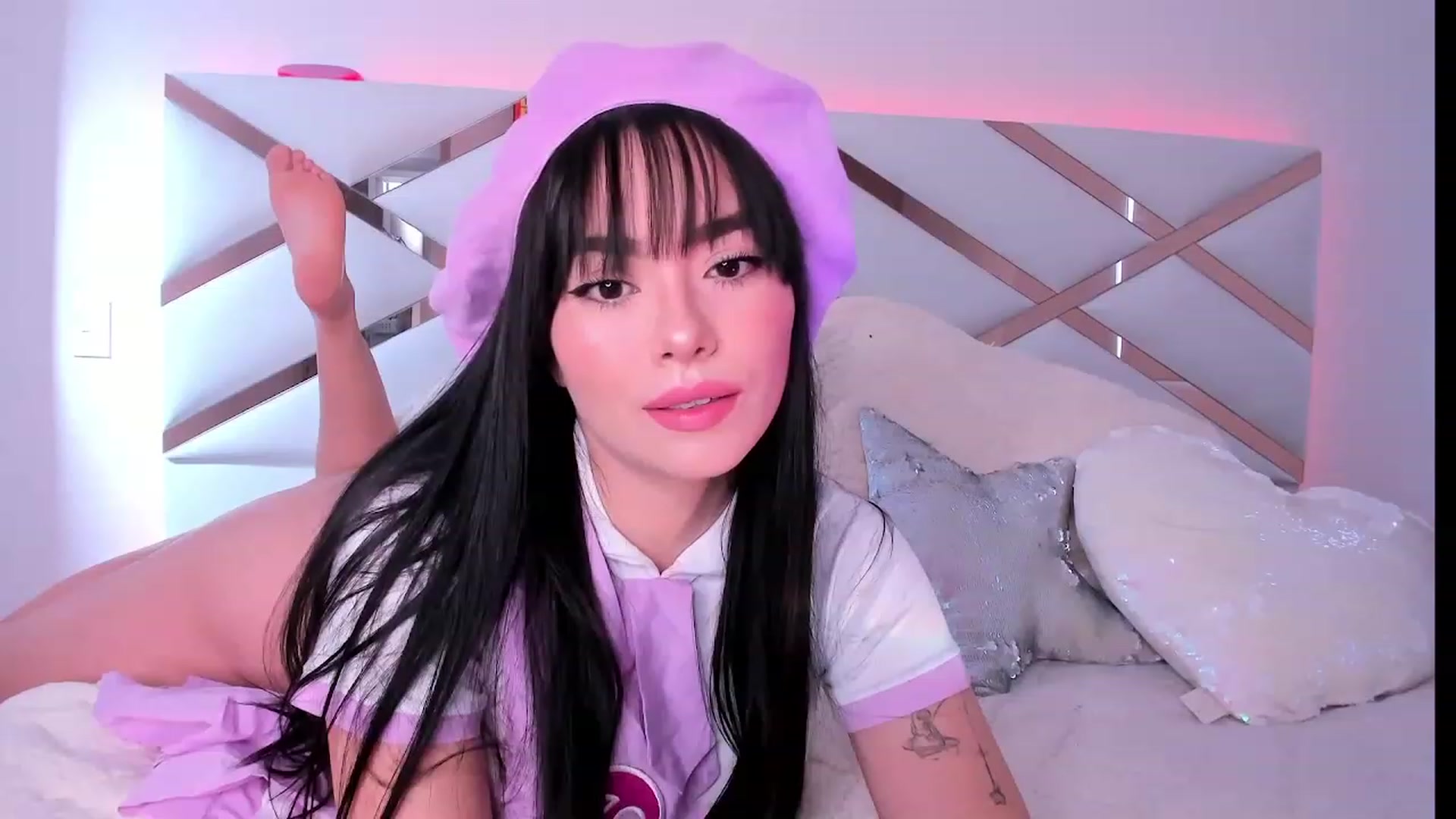 Gallery image thumbnail from naty_natasha's myfreecams stream on, 08/09/2023, 21:13 image 7 of 20