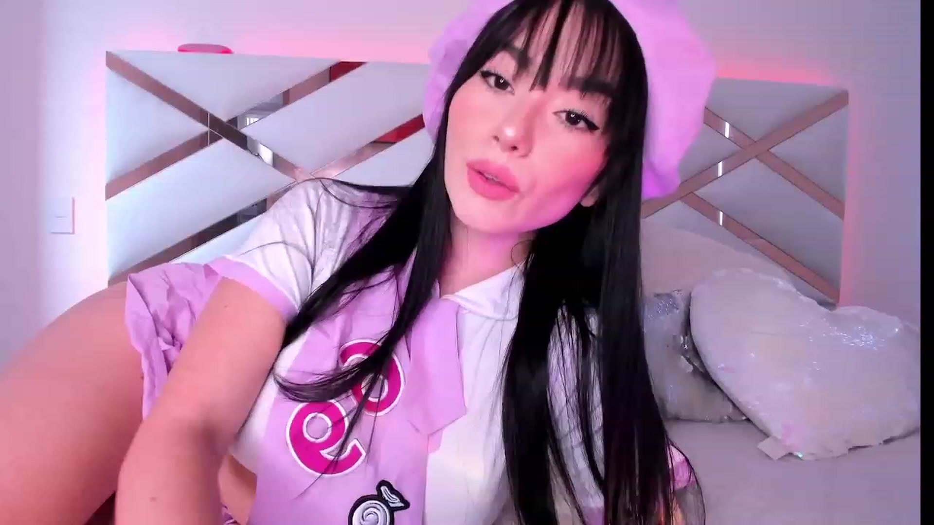Gallery image thumbnail from naty_natasha's myfreecams stream on, 08/09/2023, 21:13 image 1 of 20