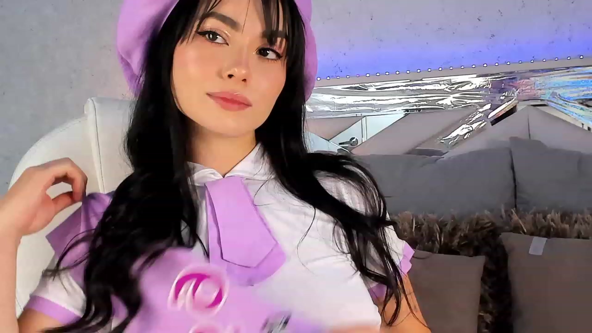 Gallery image thumbnail from naty_natasha's myfreecams stream on, 09/27/2023, 23:07 image 3 of 20