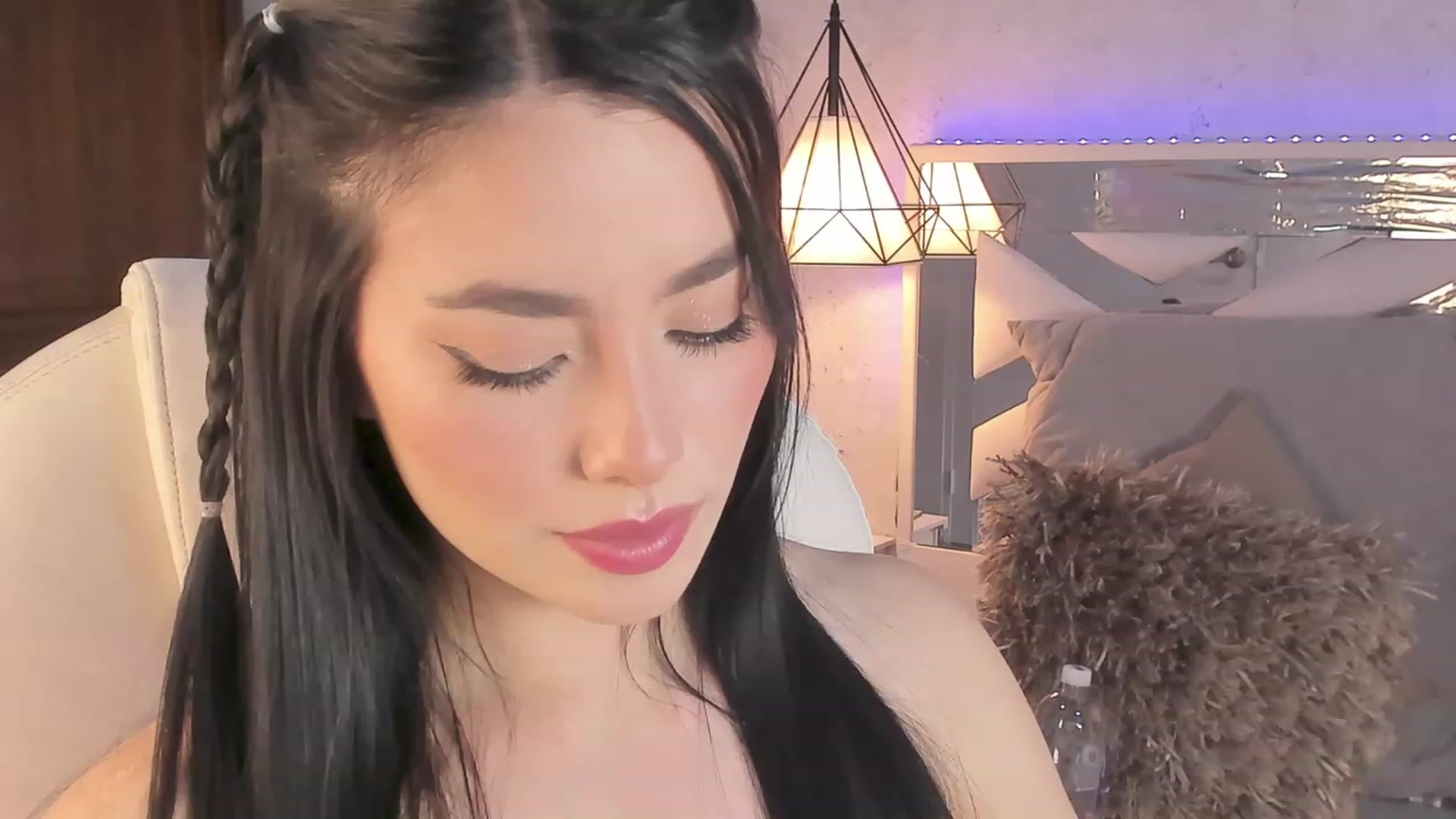 Gallery image thumbnail from naty_natasha's myfreecams stream on, 12/01/2023, 22:03 image 20 of 20