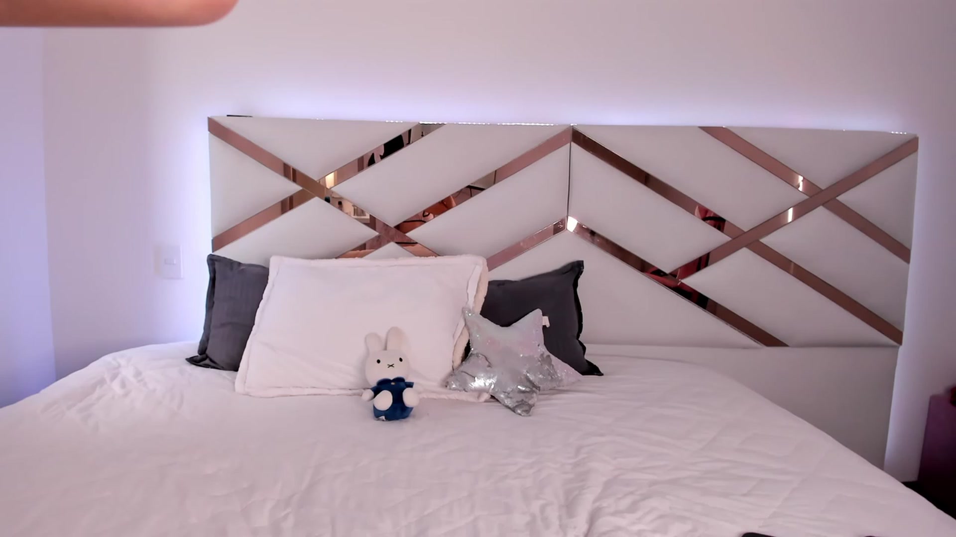 Gallery image thumbnail from naty_natasha's myfreecams stream on, 01/30/2024, 20:05 image 17 of 20
