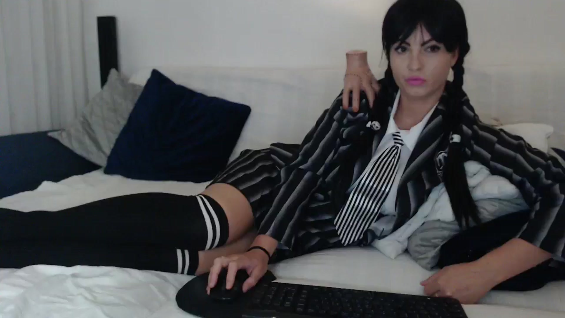 Gallery image thumbnail from naughty_devil's myfreecams stream on, 10/30/2024, 23:57 image 4 of 20