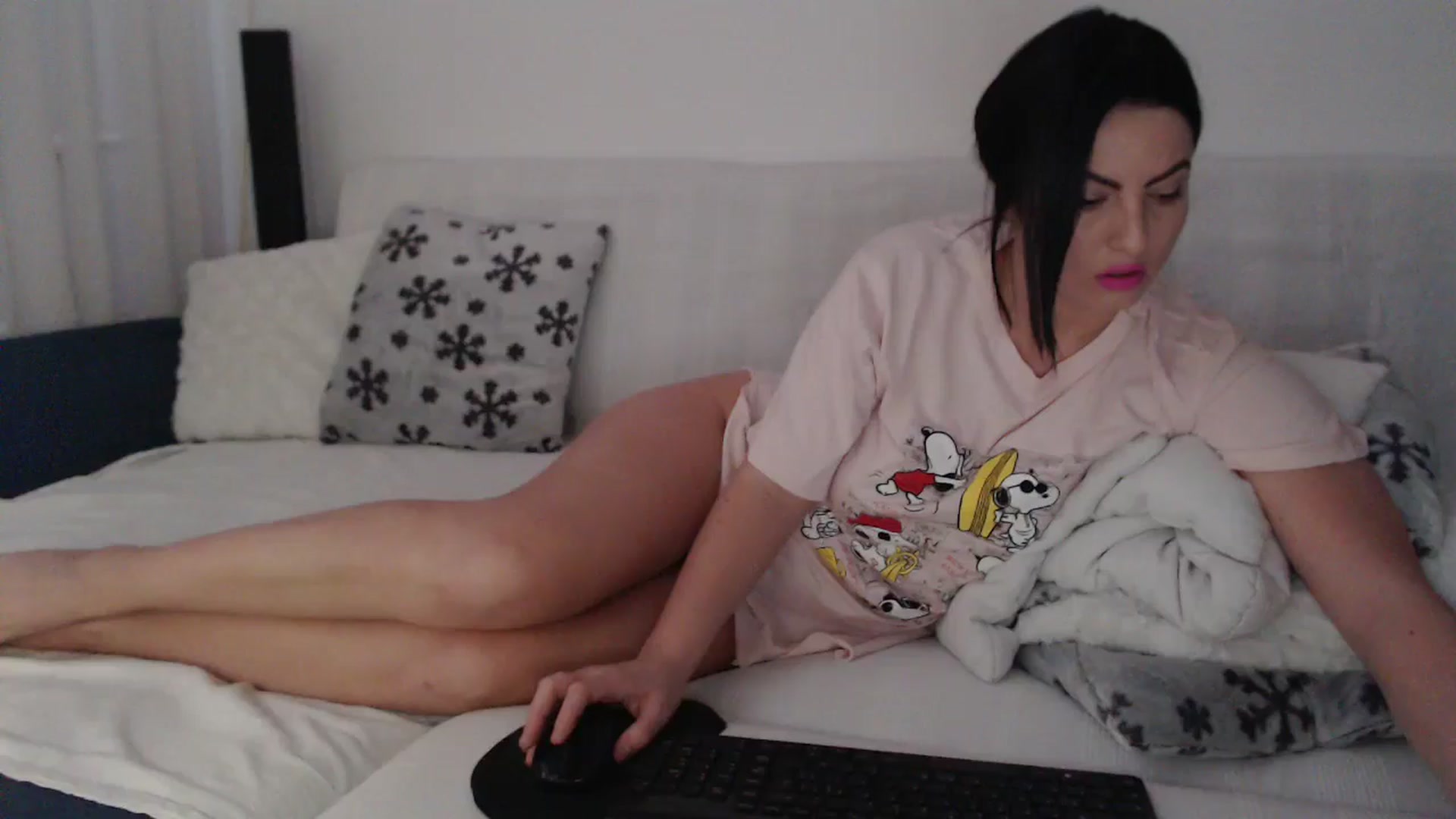 Gallery image thumbnail from naughty_devil's myfreecams stream on, 01/09/2026, 24:01 image 11 of 20
