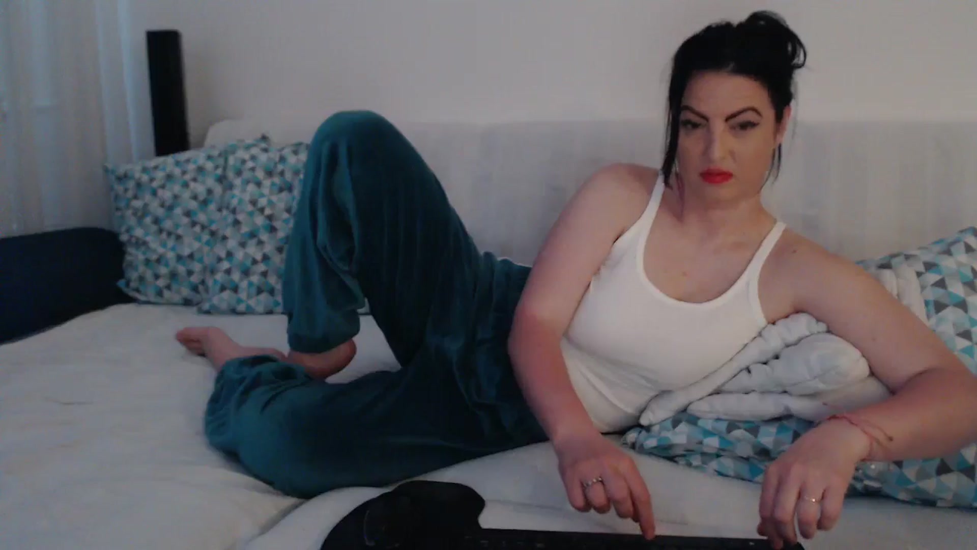 Gallery image thumbnail from naughty_devil's myfreecams stream on, 04/06/2026, 23:53 image 8 of 20