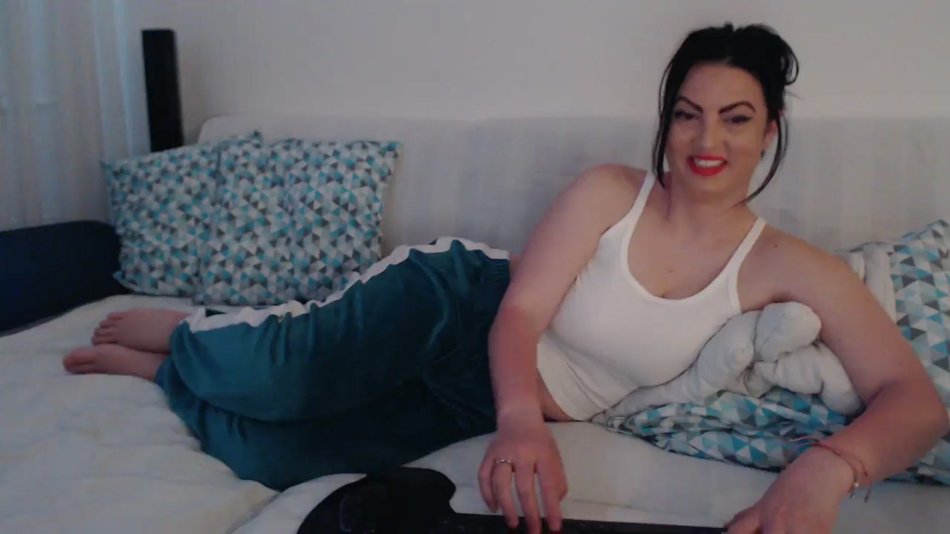 Gallery image thumbnail from naughty_devil's myfreecams stream on, 04/06/2026, 23:53 image 20 of 20