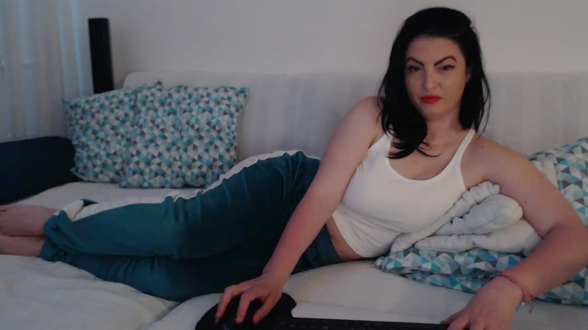 Gallery image thumbnail from naughty_devil's myfreecams stream on, 04/06/2026, 23:53 image 2 of 20