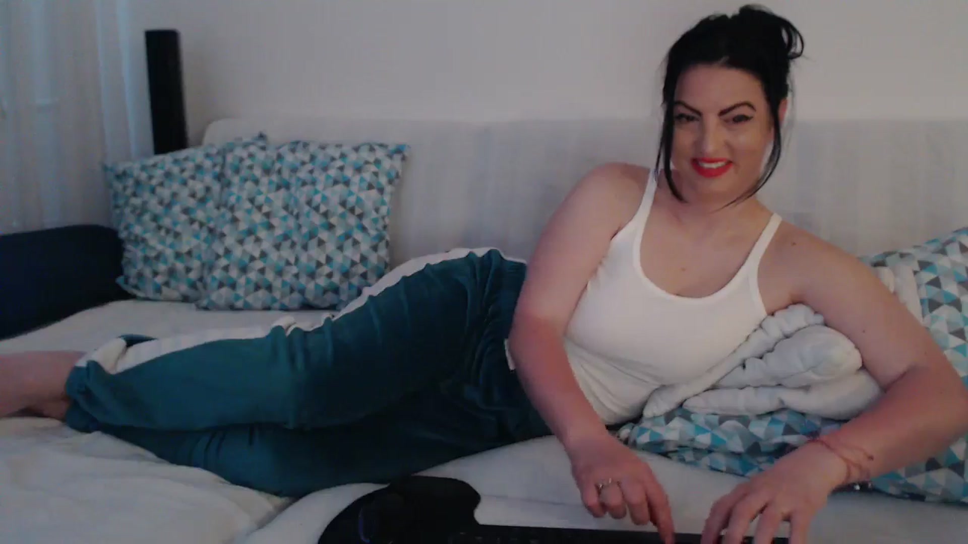 Gallery image thumbnail from naughty_devil's myfreecams stream on, 04/06/2026, 23:53 image 5 of 20