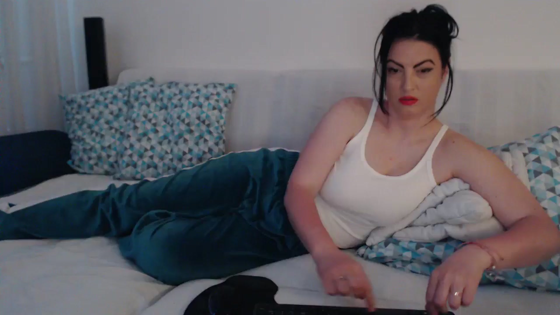Gallery image thumbnail from naughty_devil's myfreecams stream on, 04/06/2026, 23:53 image 14 of 20