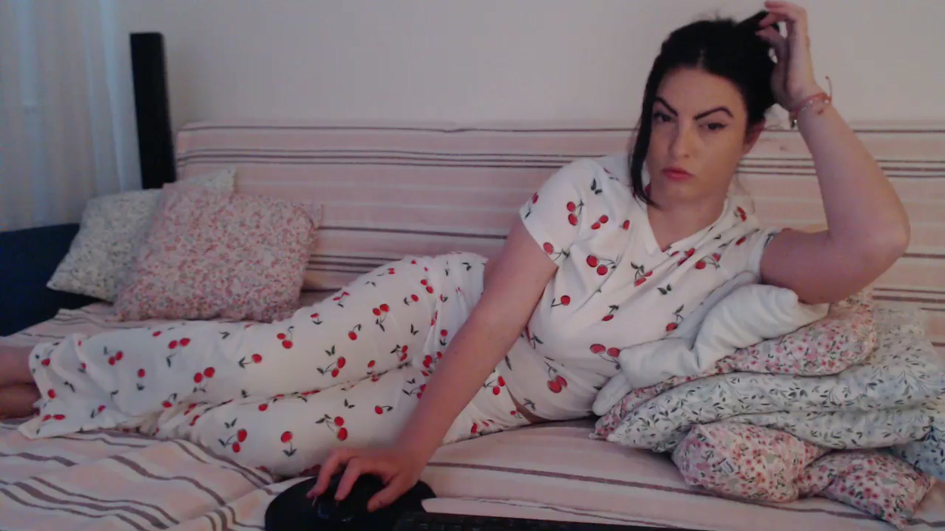 Gallery image thumbnail from naughty_devil's myfreecams stream on, 04/16/2026, 24:02 image 12 of 20