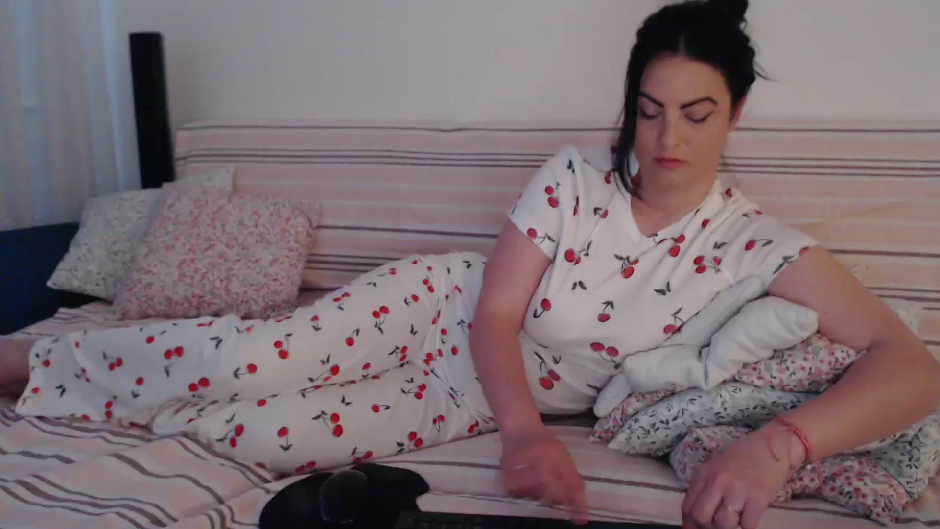 Gallery image thumbnail from naughty_devil's myfreecams stream on, 04/16/2026, 24:02 image 9 of 20