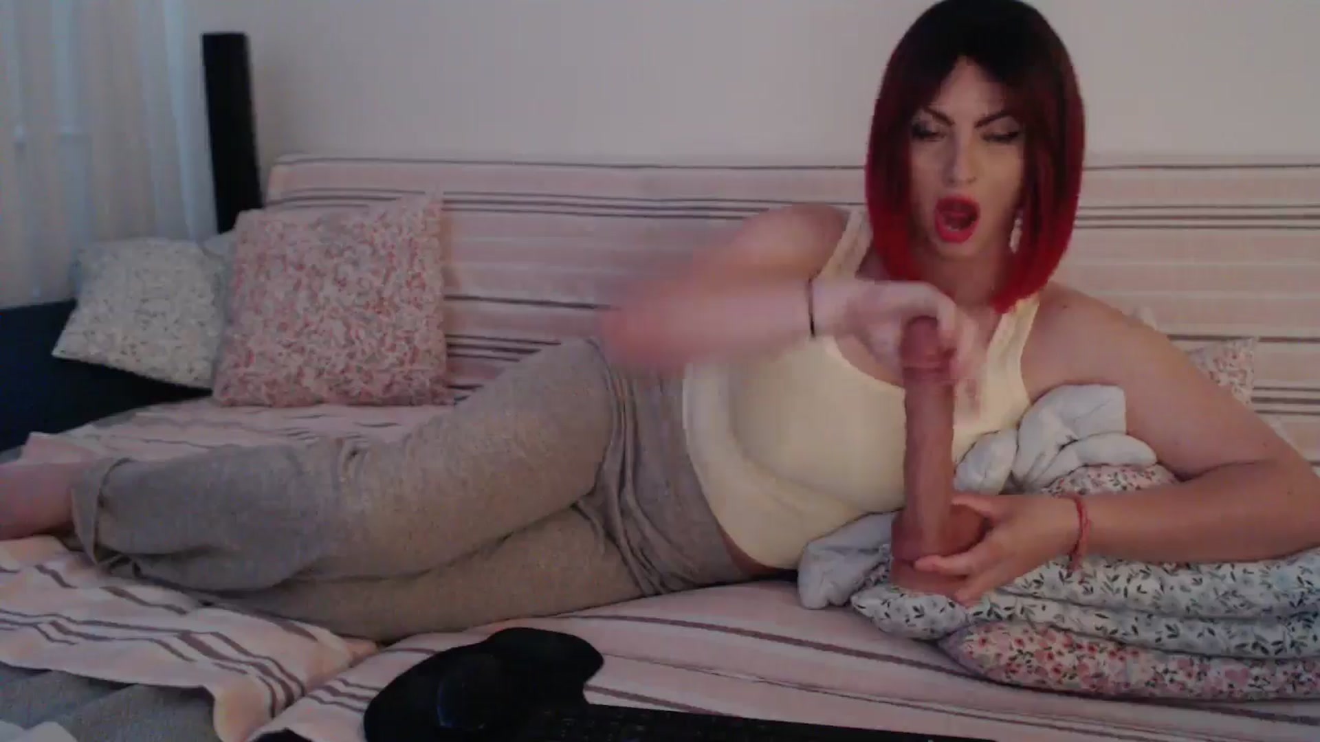 Gallery image thumbnail from naughty_devil's myfreecams stream on, 04/17/2026, 24:15 image 17 of 20