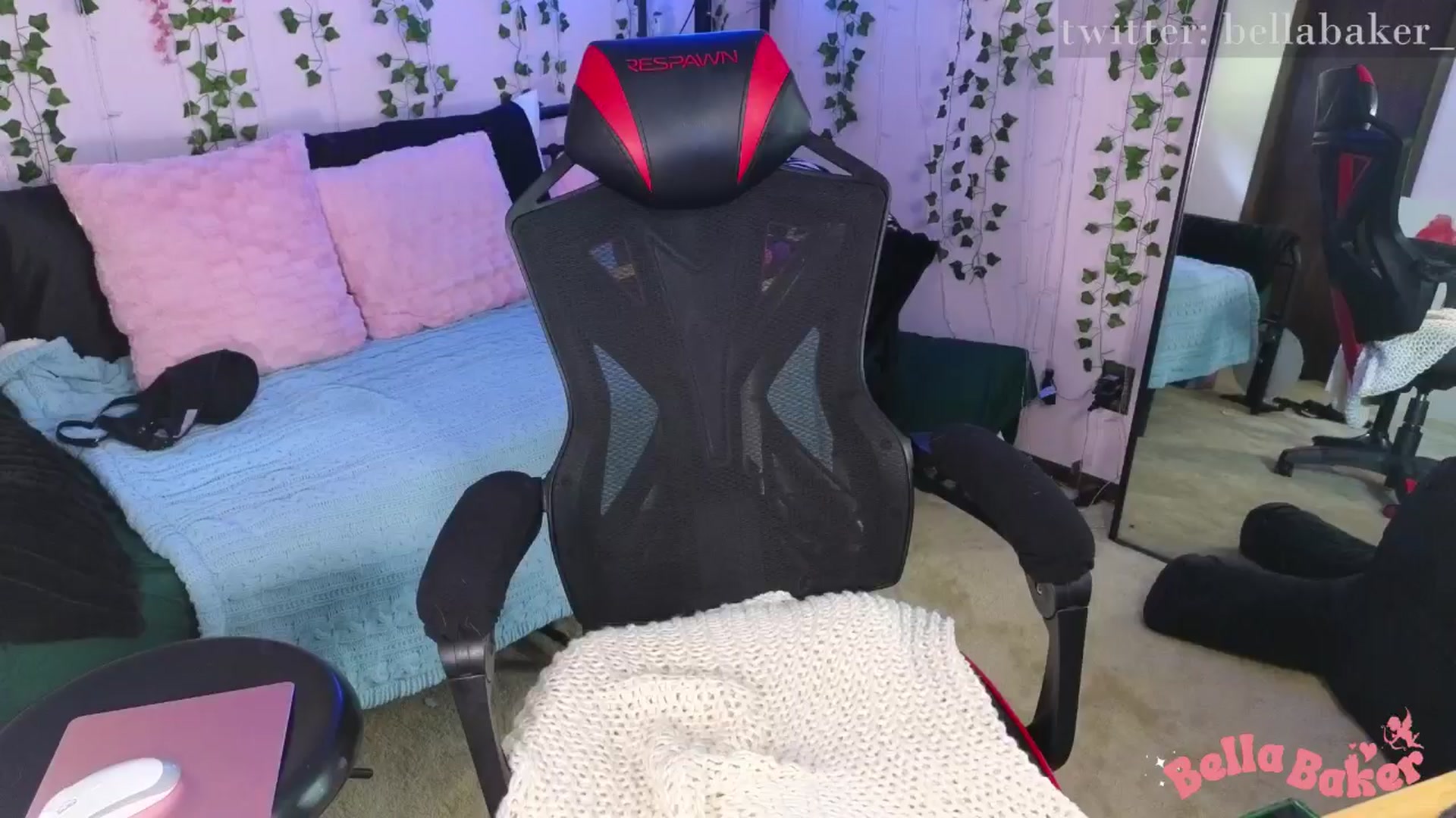 Gallery image thumbnail from naughtybella_'s myfreecams stream on, 05/23/2024, 19:11 image 18 of 20